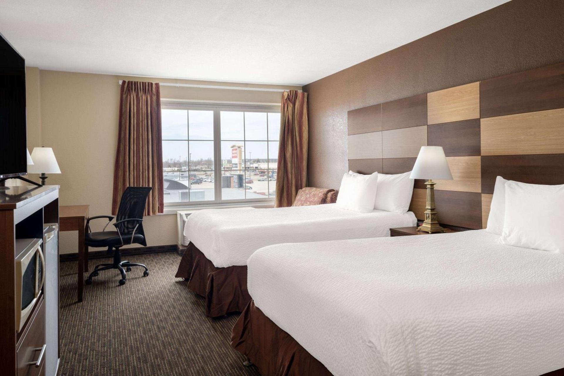 AmericInn by Wyndham Cedar Rapids North photo 16