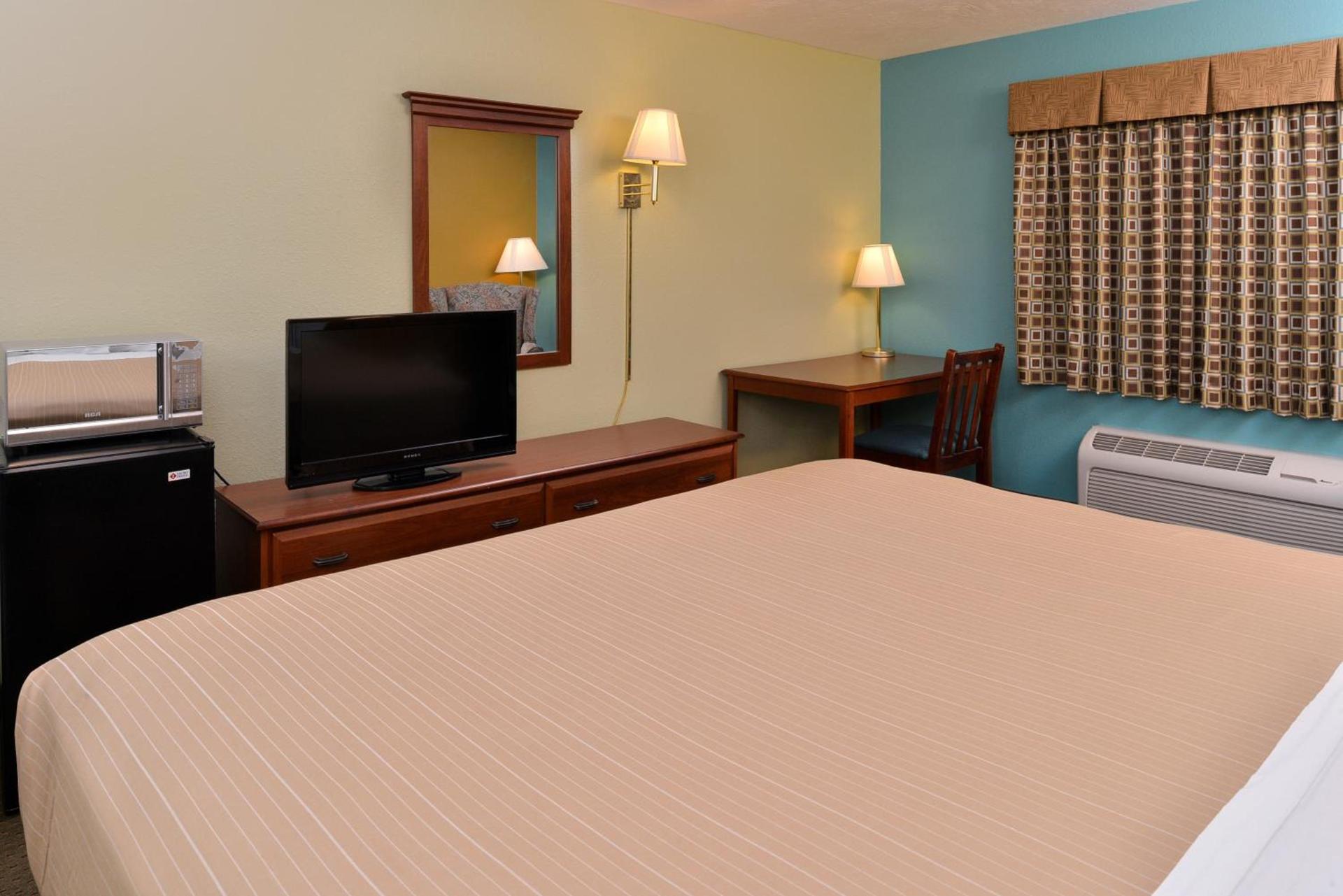 Americas Best Value Inn - Seymour photo 22