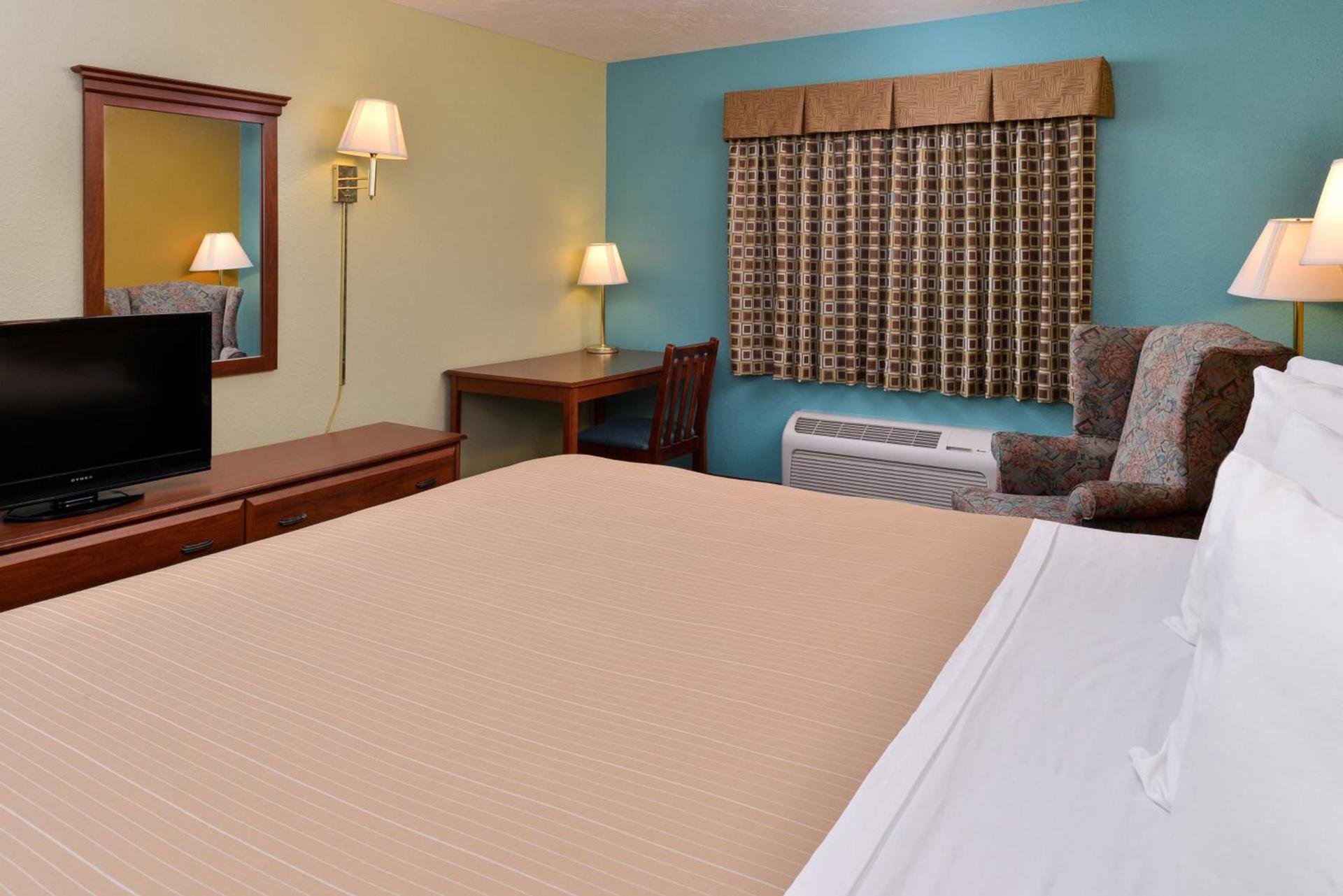 Americas Best Value Inn - Seymour photo 23