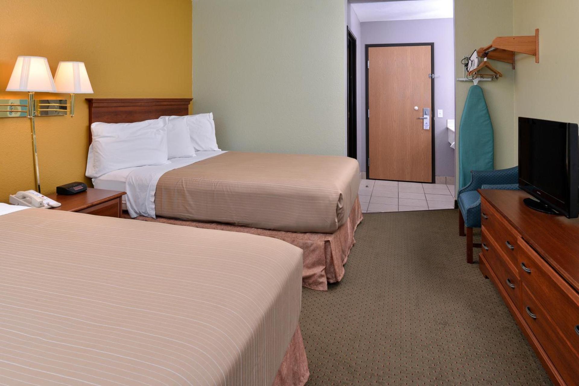 Americas Best Value Inn - Seymour photo 27