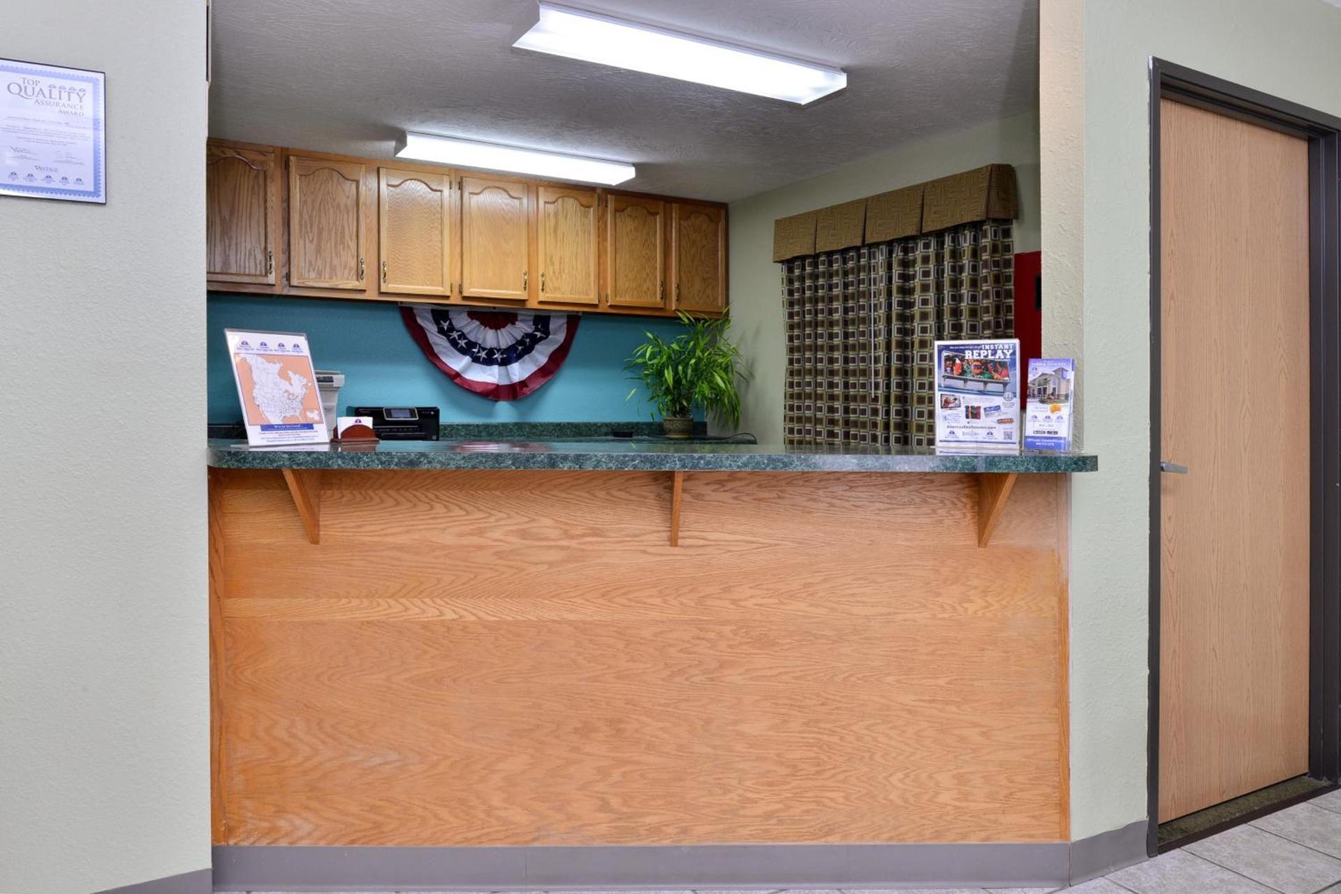 Americas Best Value Inn - Seymour photo 14