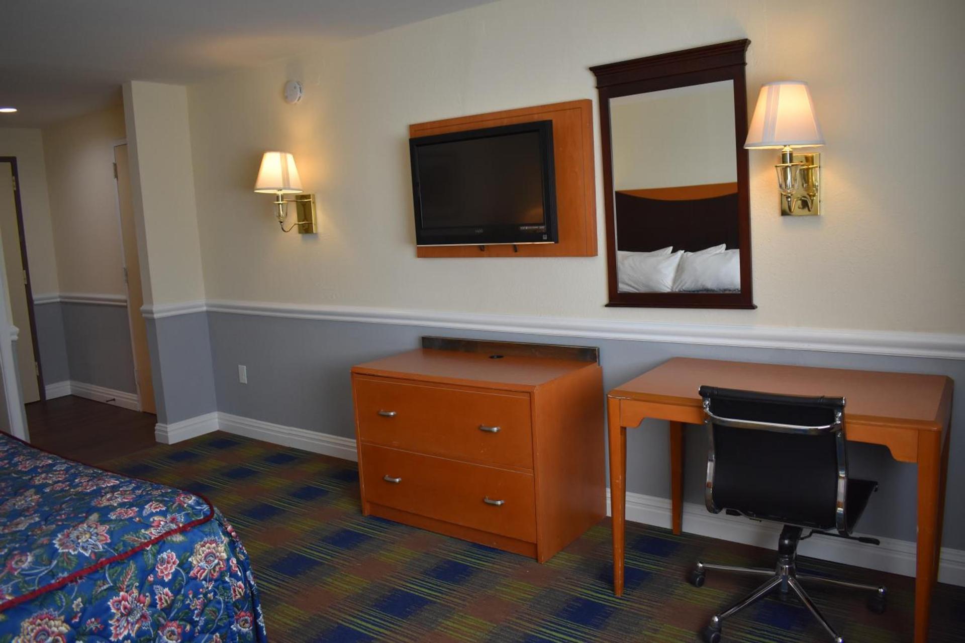 East Norwich Inn photo 19
