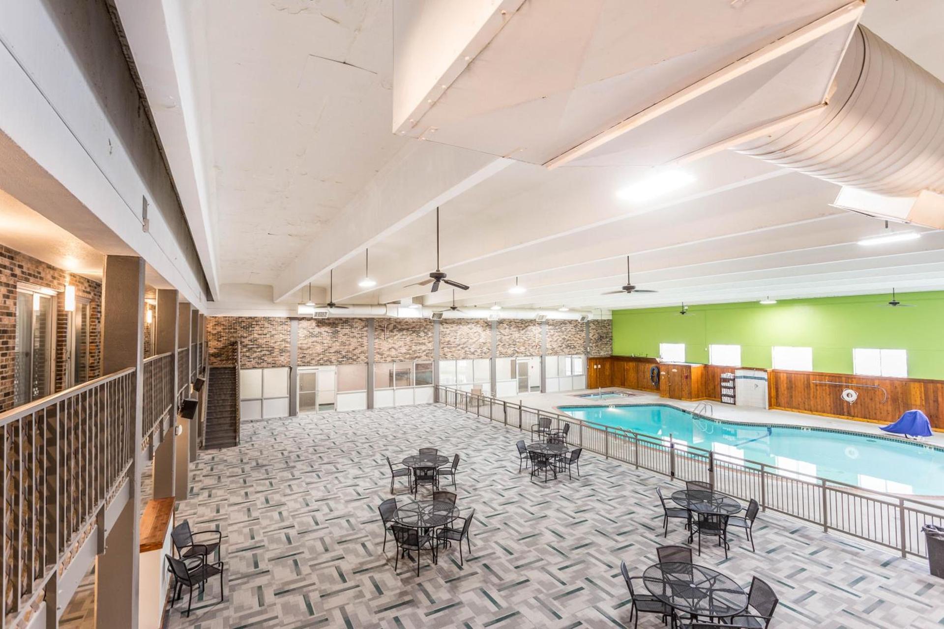 EverSpring Inn and Suites photo 18
