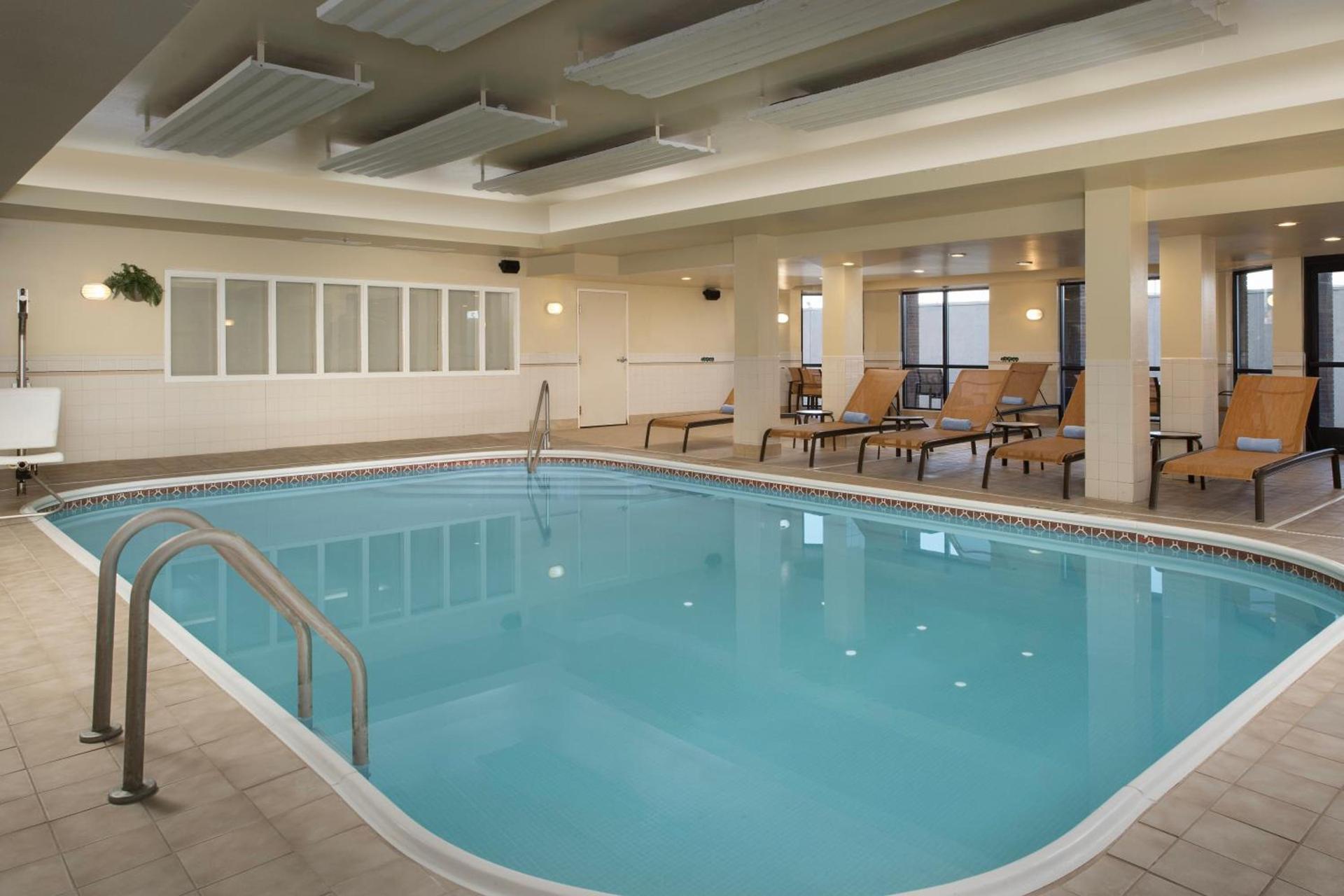Courtyard by Marriott Dayton Beavercreek photo 5