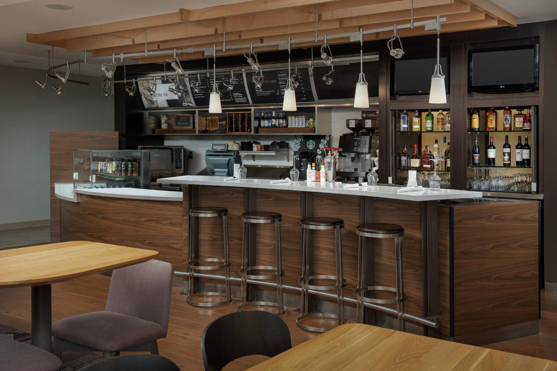 Courtyard by Marriott Dayton Beavercreek photo 13
