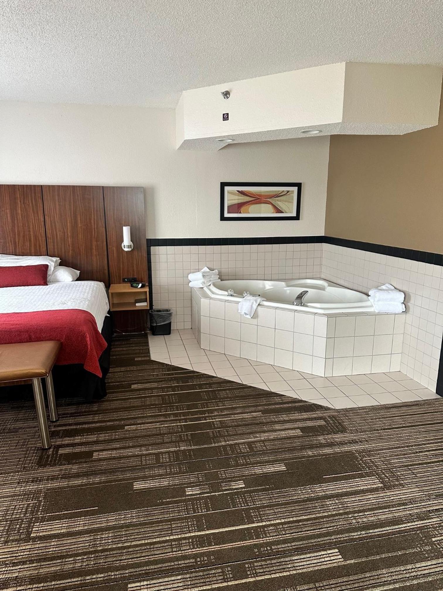 Northfield Inn Suites and Conference Center photo 47