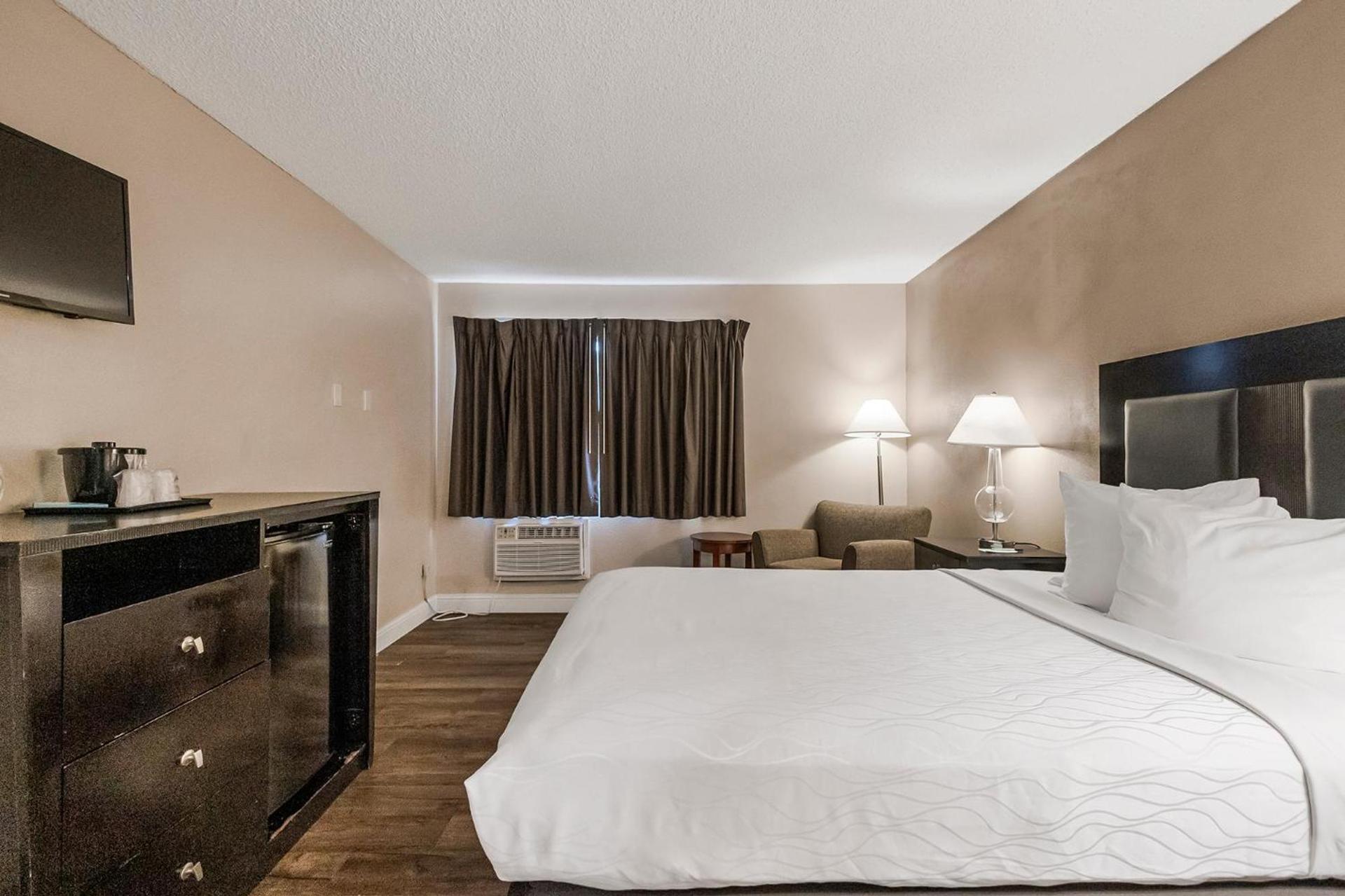 Sutter Inn photo 28