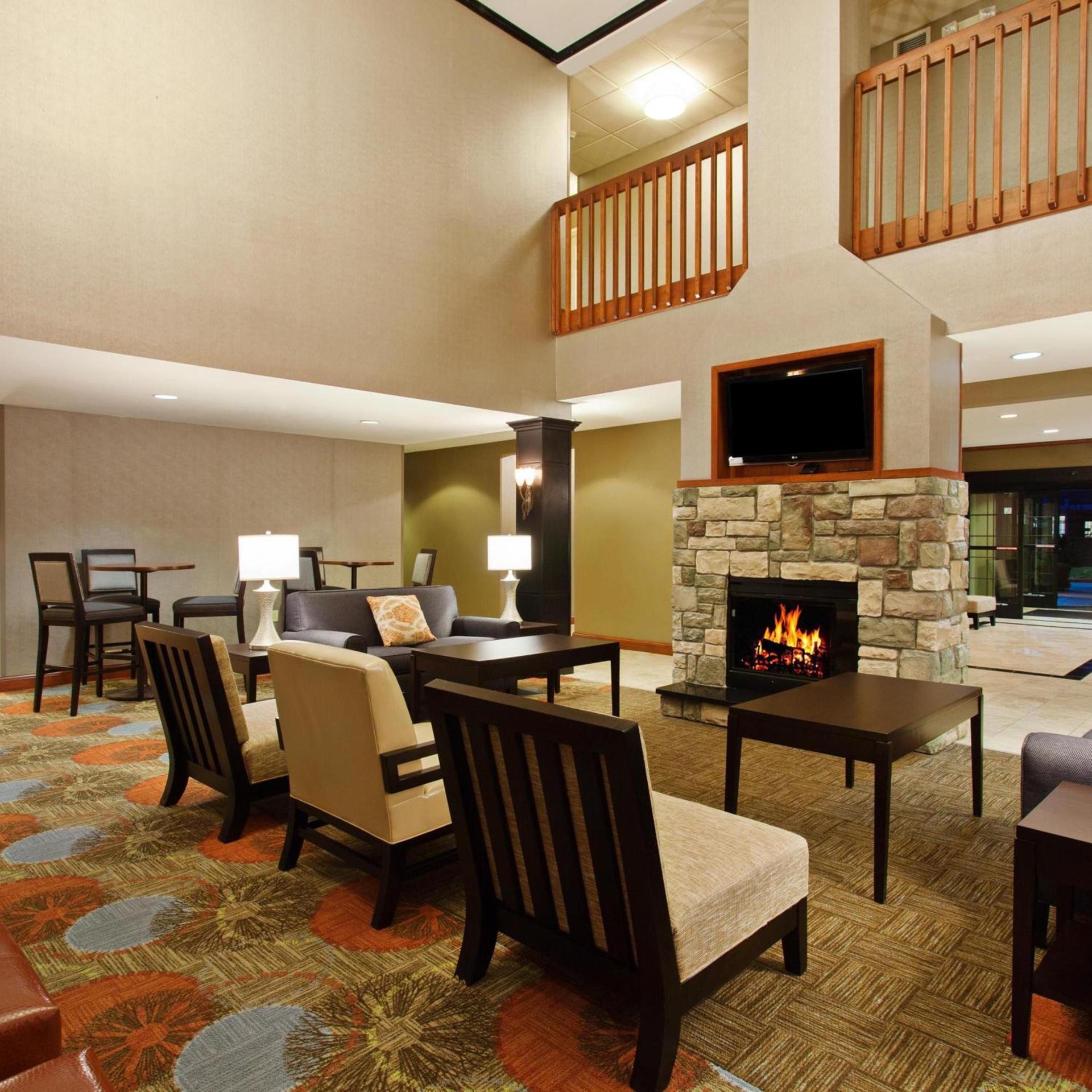 Staybridge Suites Fairfield Napa Valley Area by IHG photo 4