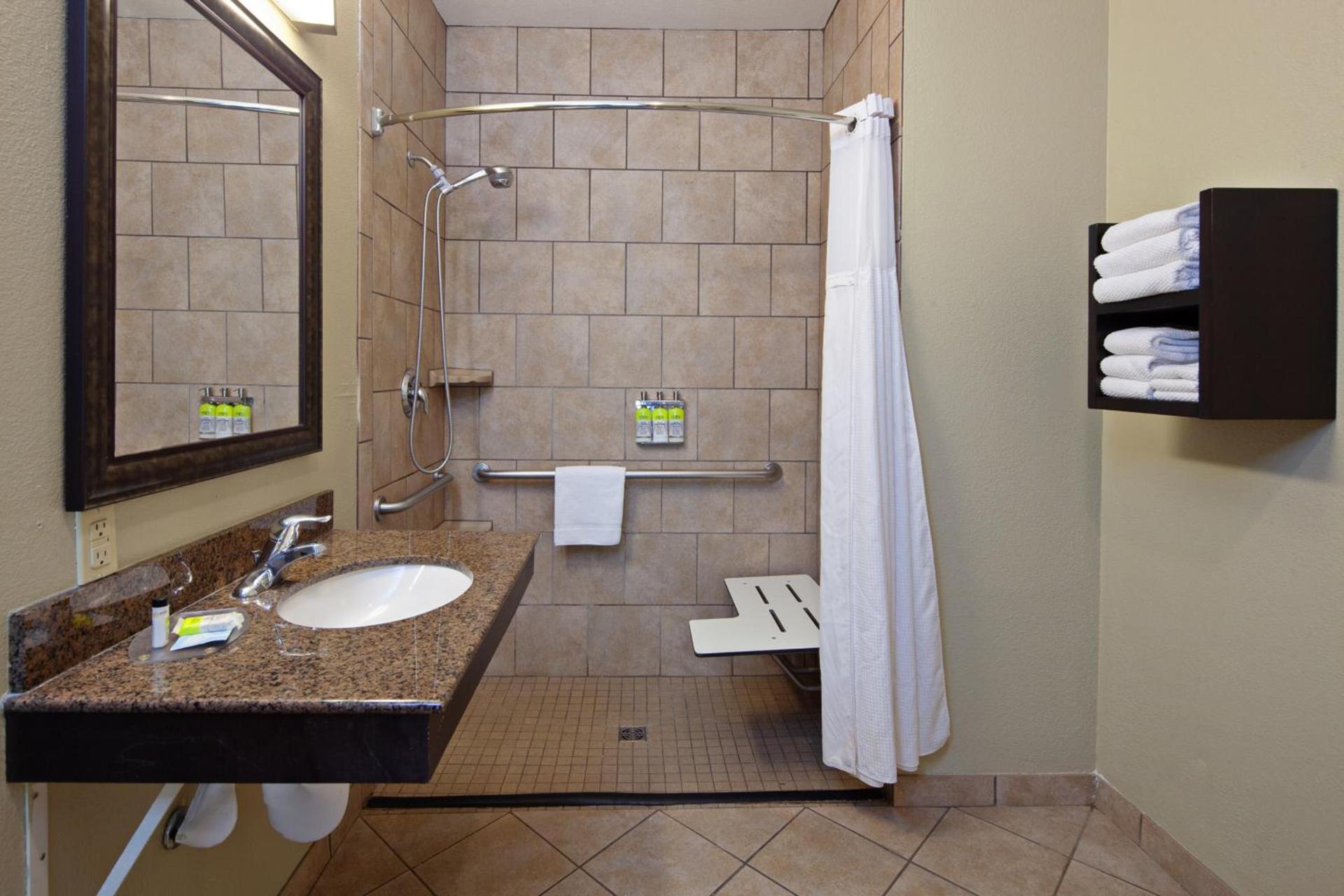 Staybridge Suites Fairfield Napa Valley Area by IHG photo 10