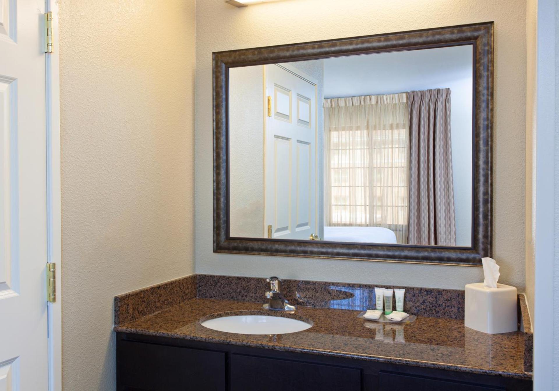 Staybridge Suites Fairfield Napa Valley Area by IHG photo 19