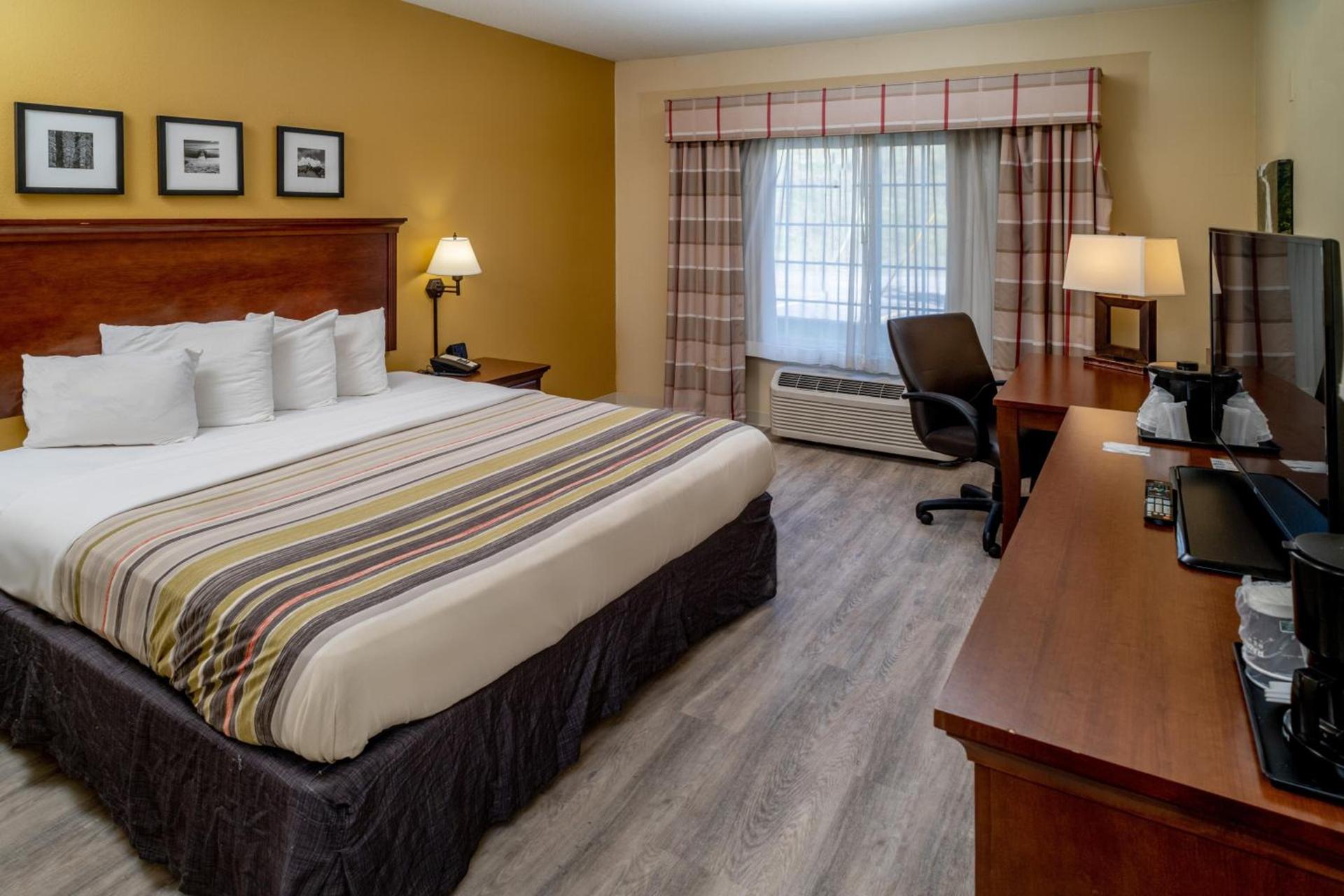 Country Inn & Suites By Radisson, Charleston South, WV photo 46