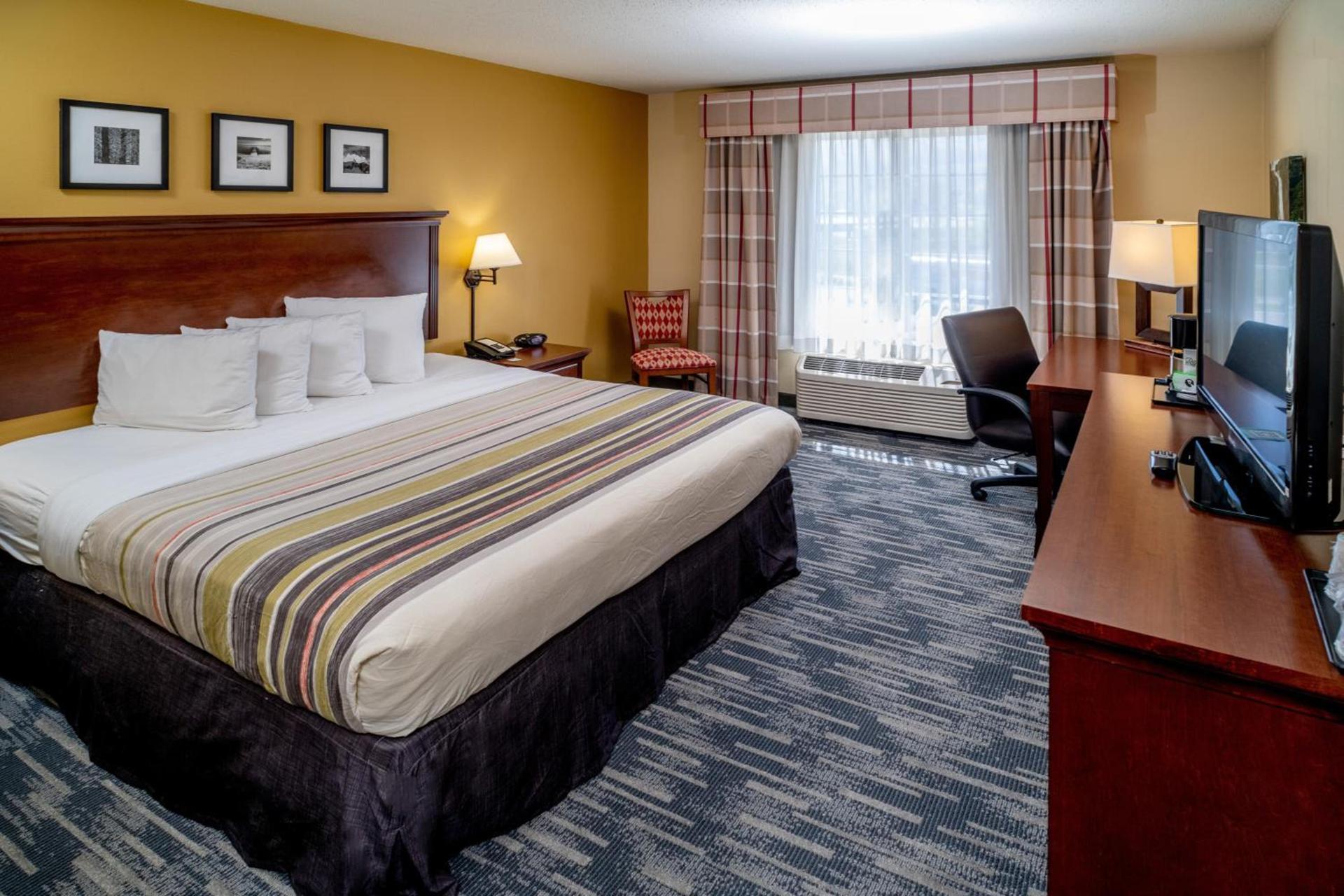 Country Inn & Suites By Radisson, Charleston South, WV photo 44