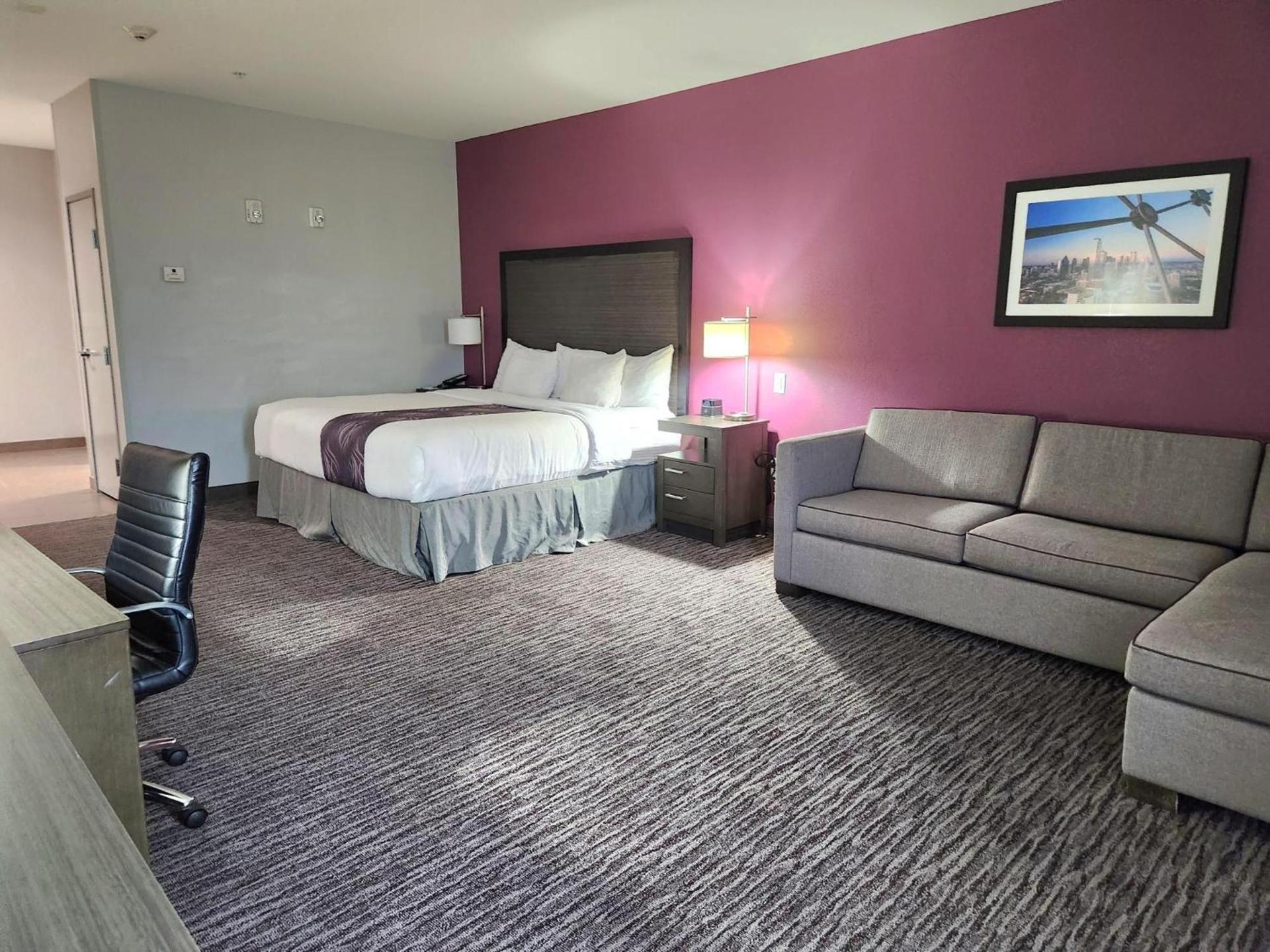 La Quinta by Wyndham Dallas Grand Prairie North photo 44