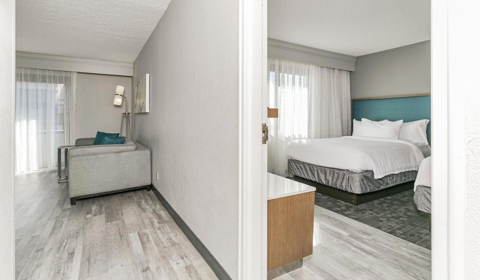 Country Inn & Suites by Radisson, Hampton Coliseum photo 4
