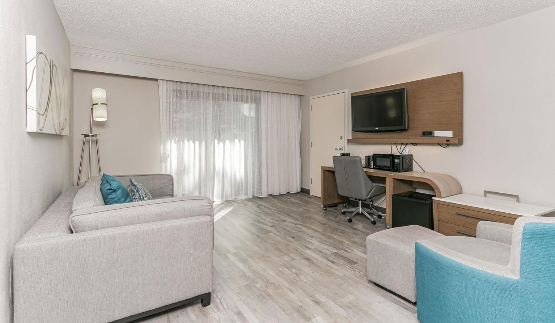 Country Inn & Suites by Radisson, Hampton Coliseum photo 3