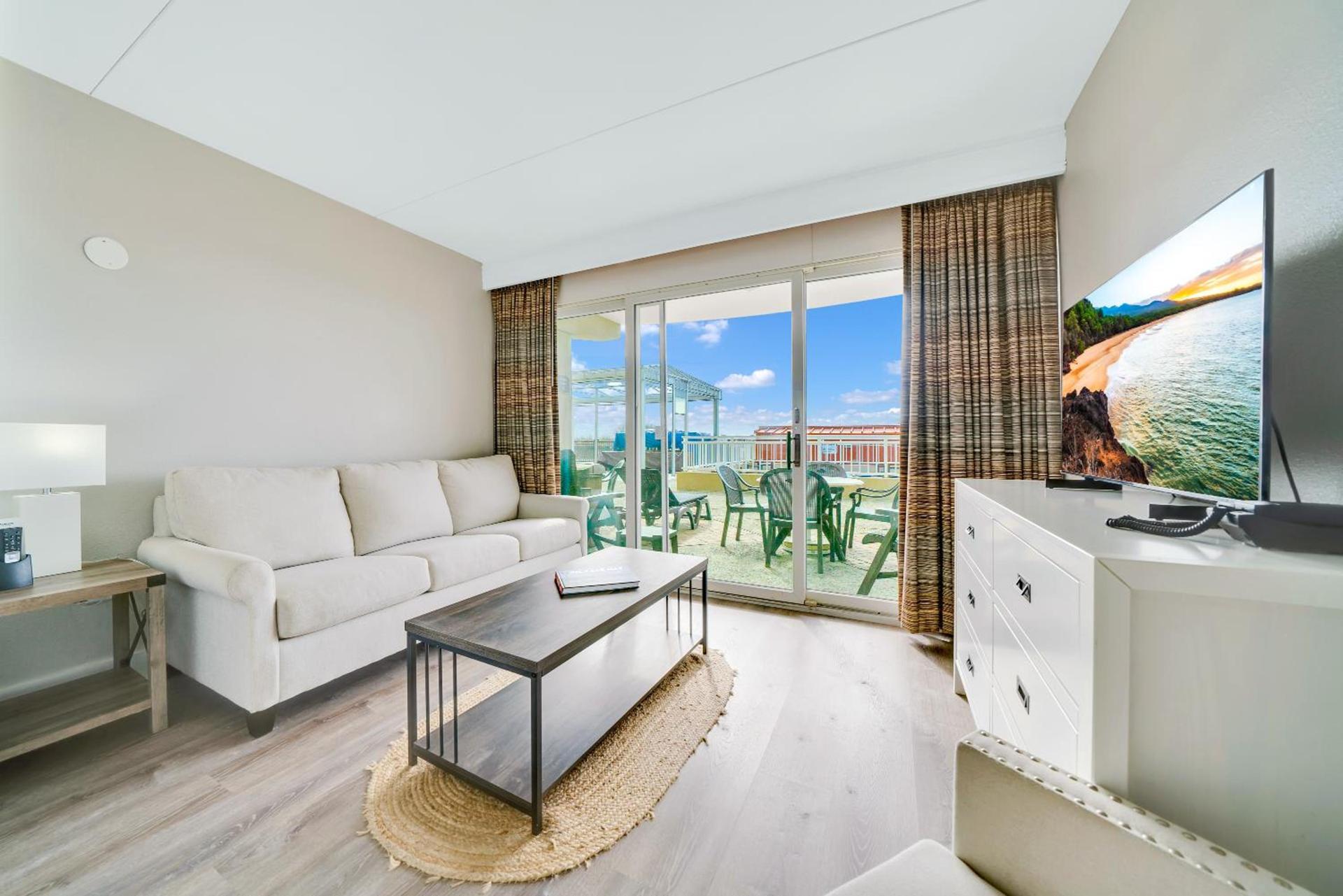 Montreal Beach Resort photo 18