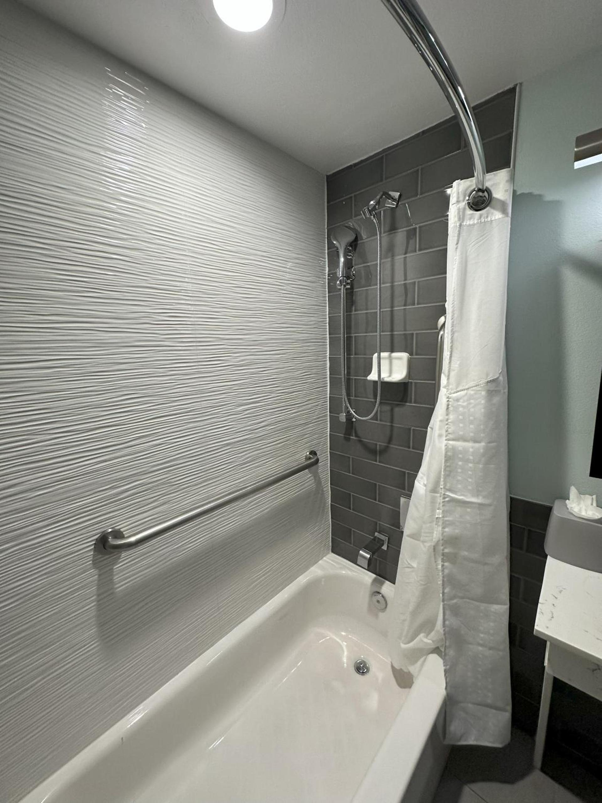 Holiday Inn Express - Dallas Downtown by IHG photo 50