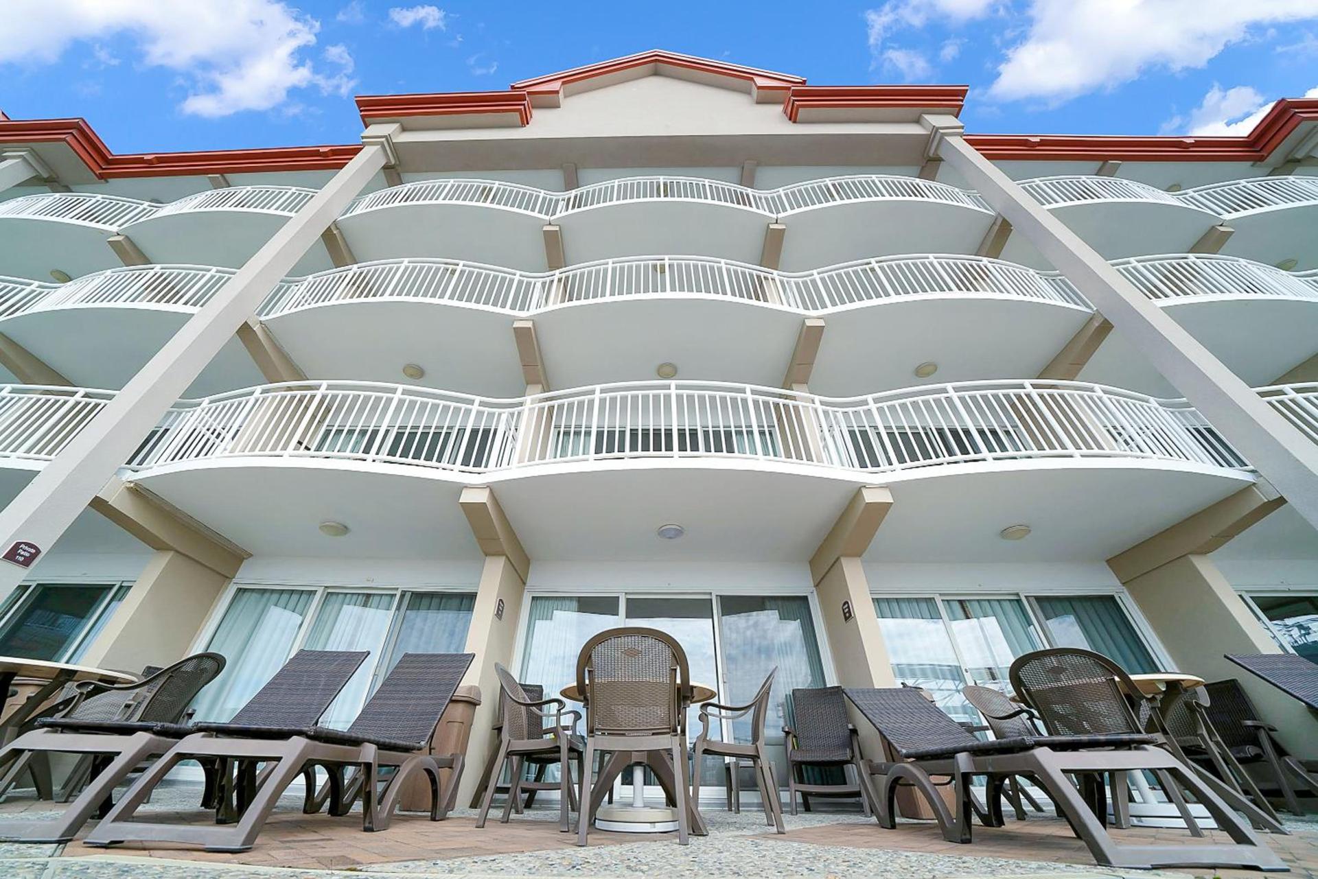 Montreal Beach Resort — hotel in Cape May