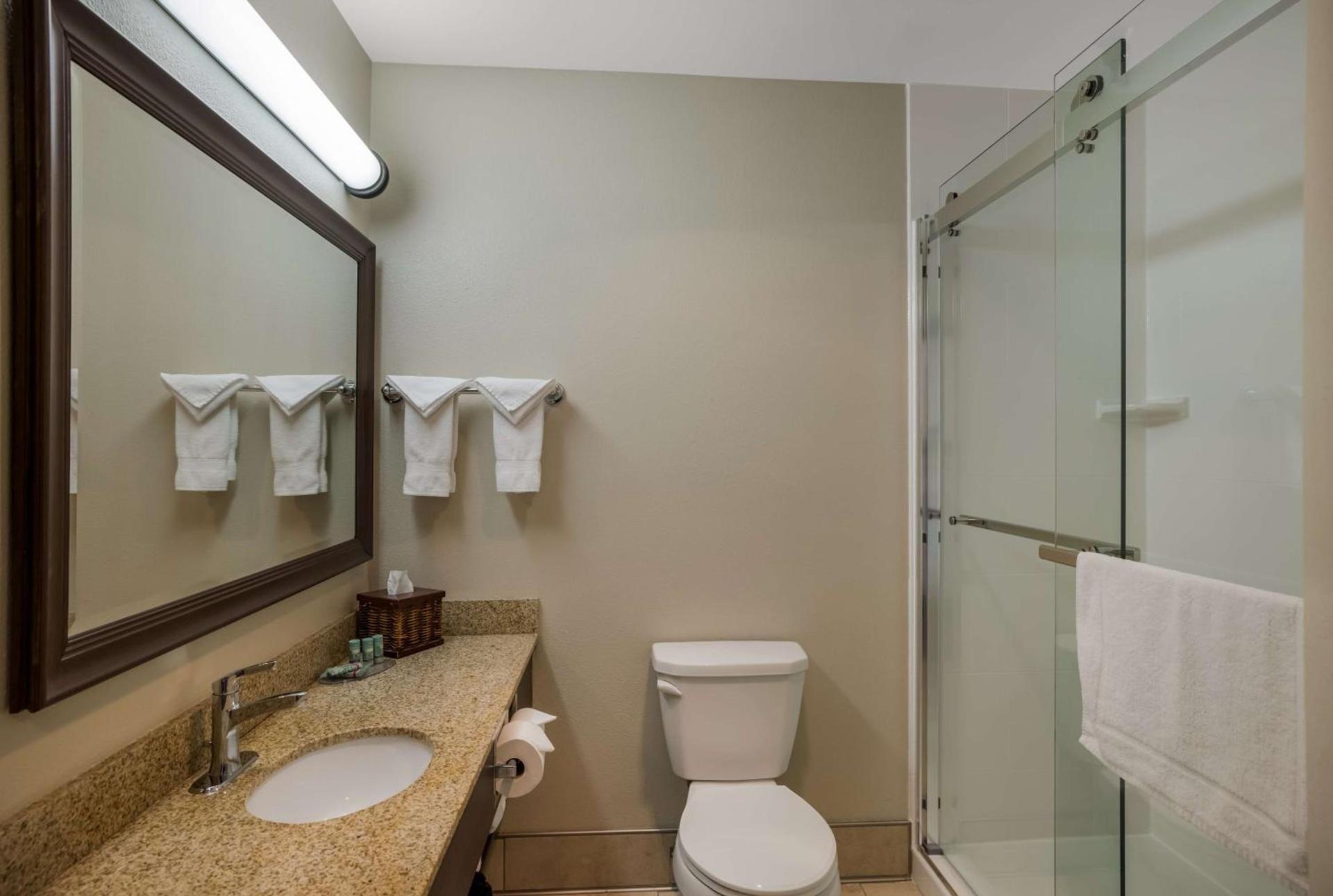 Best Western Vermillion Inn photo 26