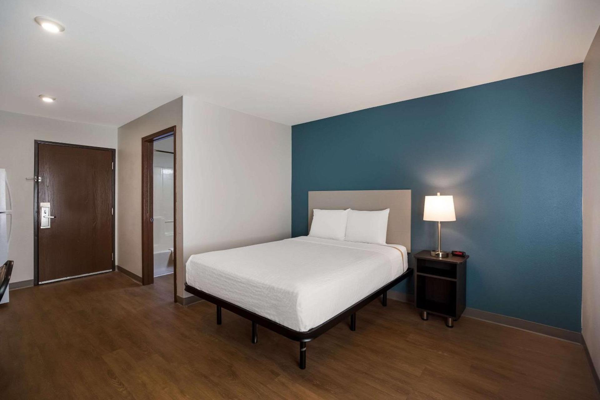 WoodSpring Suites Orlando North - Maitland photo 6