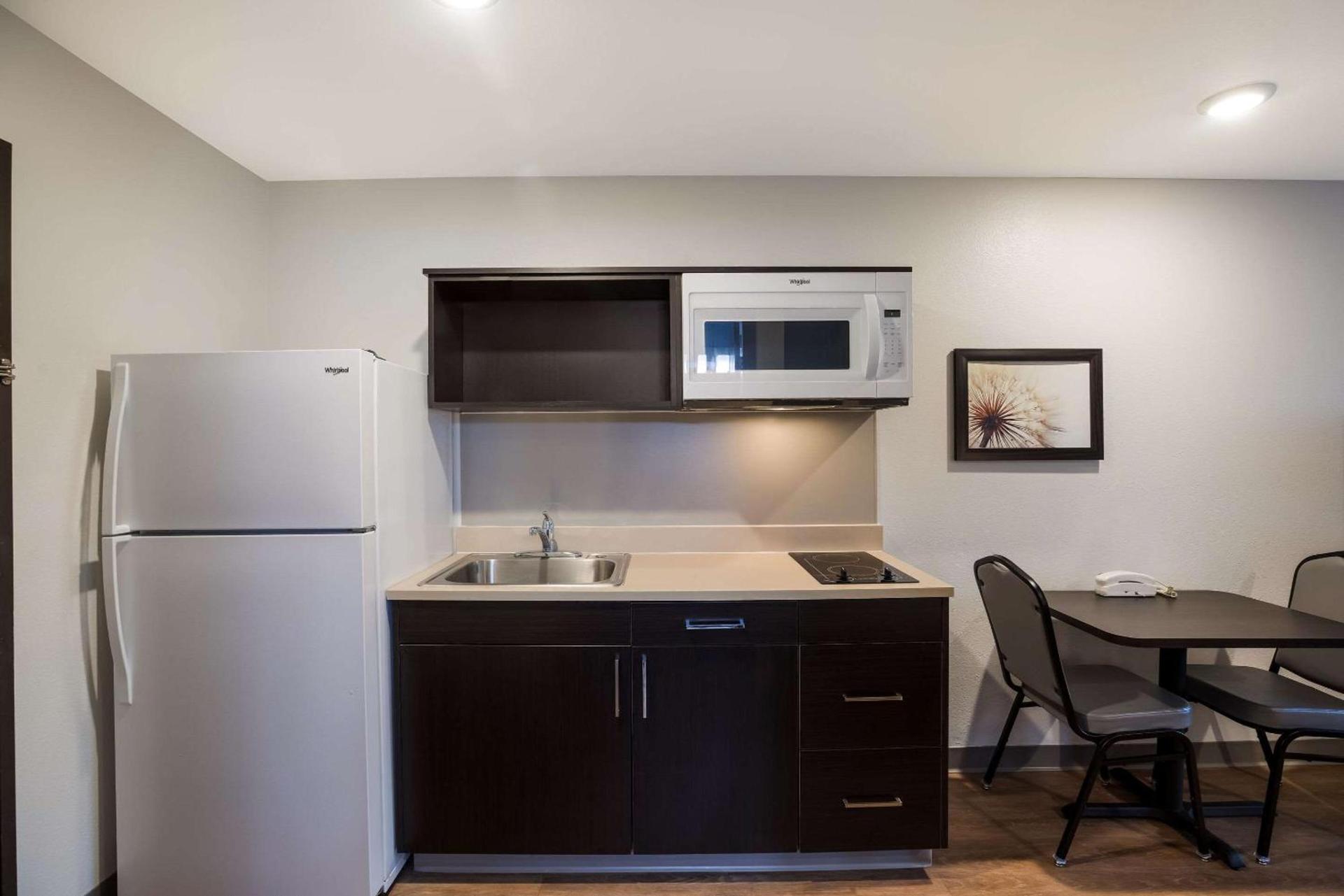 WoodSpring Suites Orlando North - Maitland photo 15