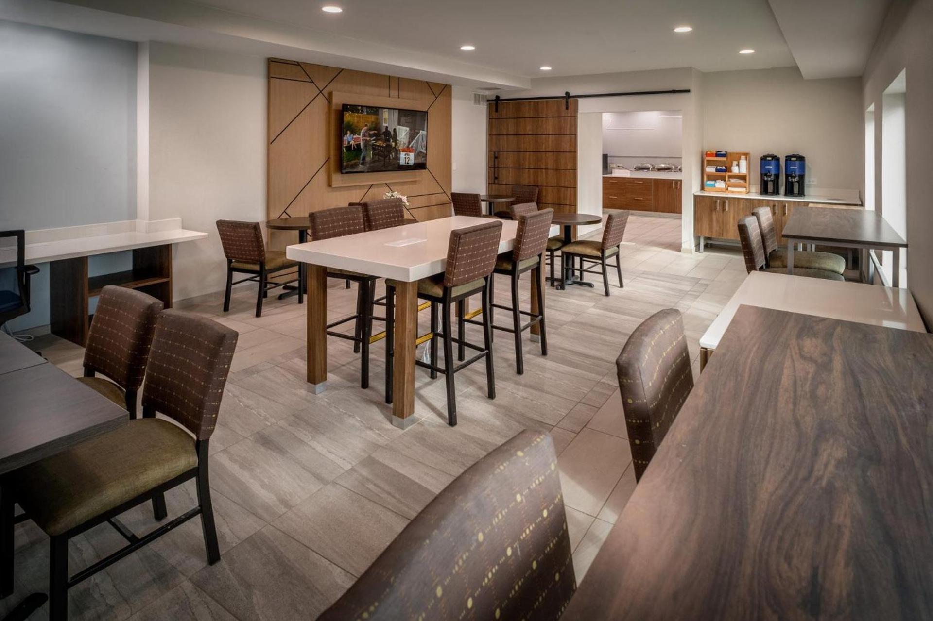 Holiday Inn Express - Charleston/Kanawha City by IHG photo 35
