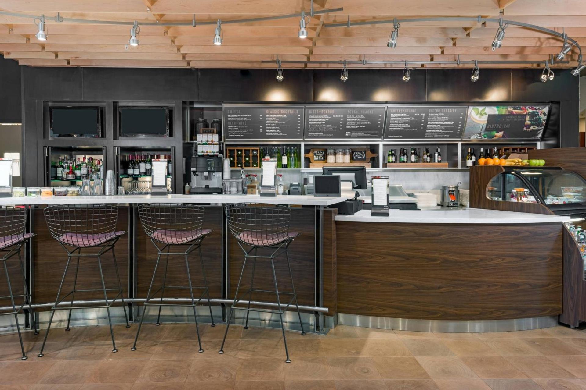 Courtyard by Marriott Buffalo Airport photo 32