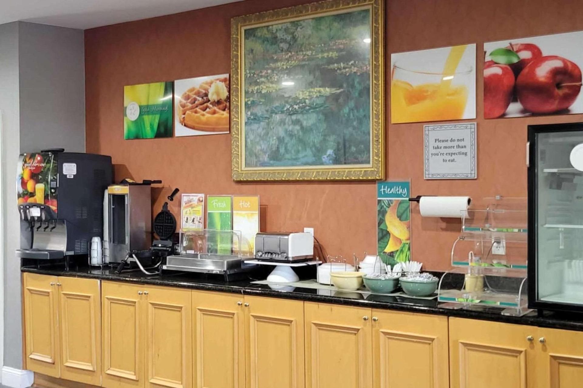 Quality Inn & Suites Quantico photo 27