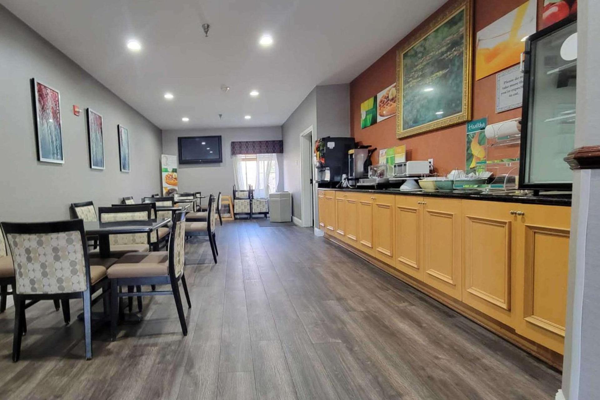 Quality Inn & Suites Quantico photo 28
