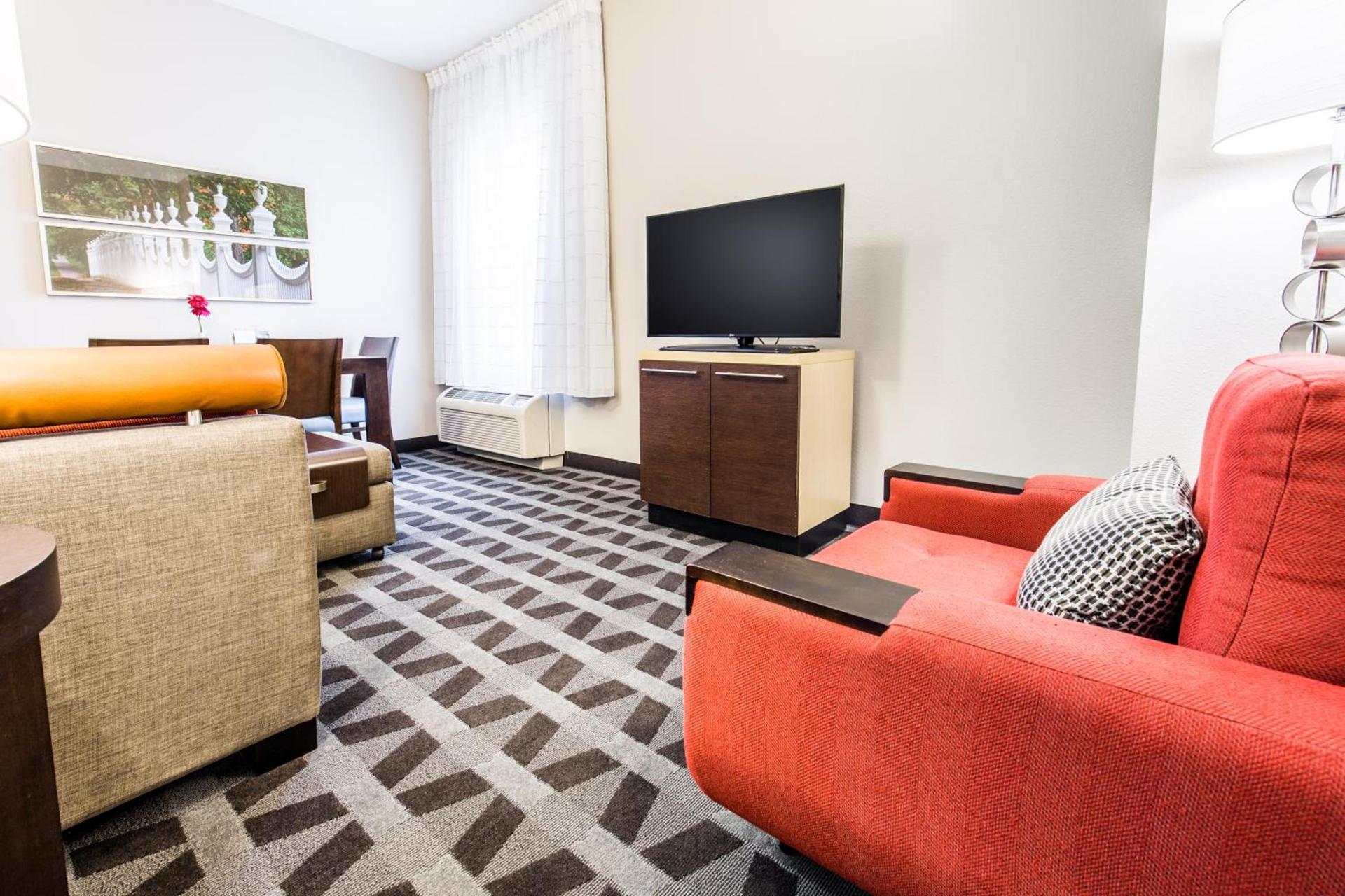 TownePlace Suites by Marriott Gilford photo 41