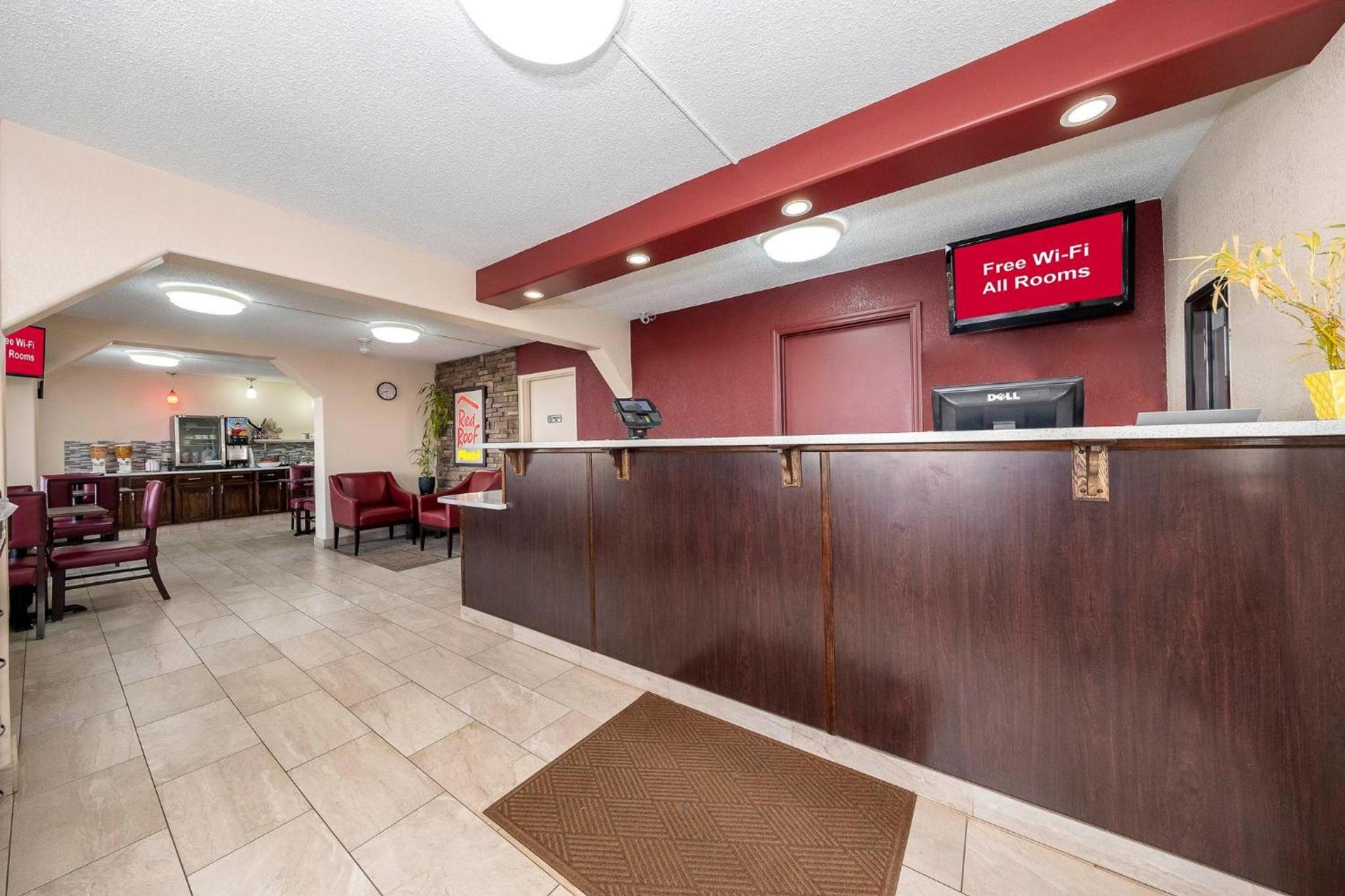 Red Roof Inn PLUS+ Huntsville – Madison photo 45