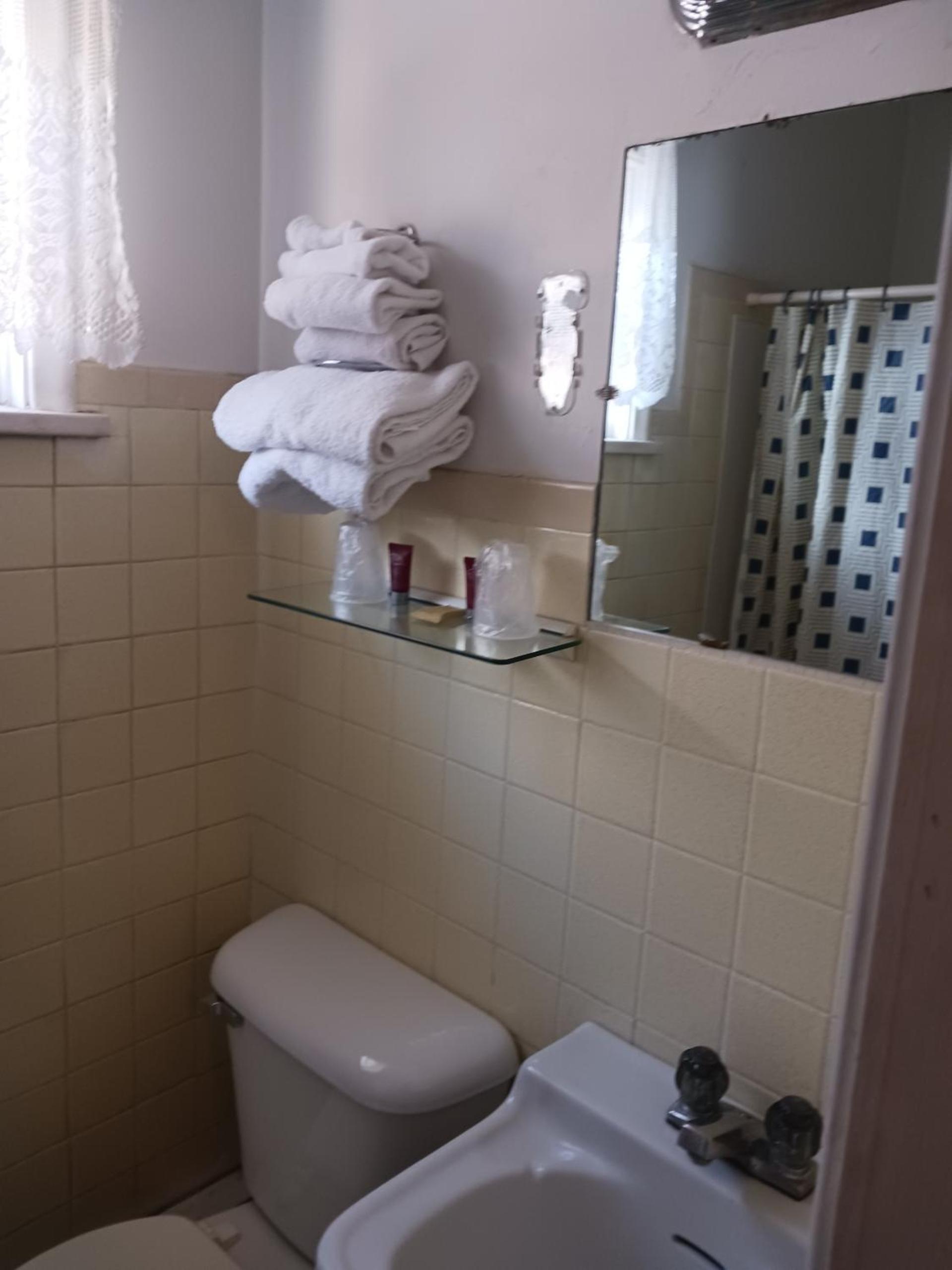 White Pine Motel photo 15