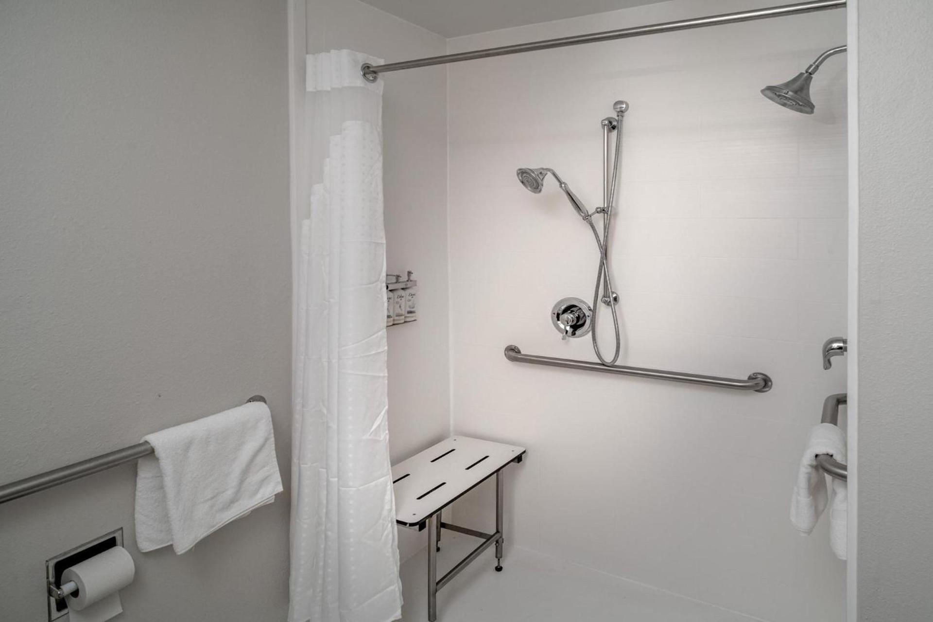 Holiday Inn Express - Charleston/Kanawha City by IHG photo 36