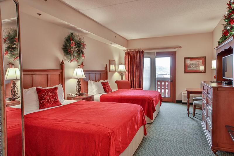 The Inn at Christmas Place photo 2