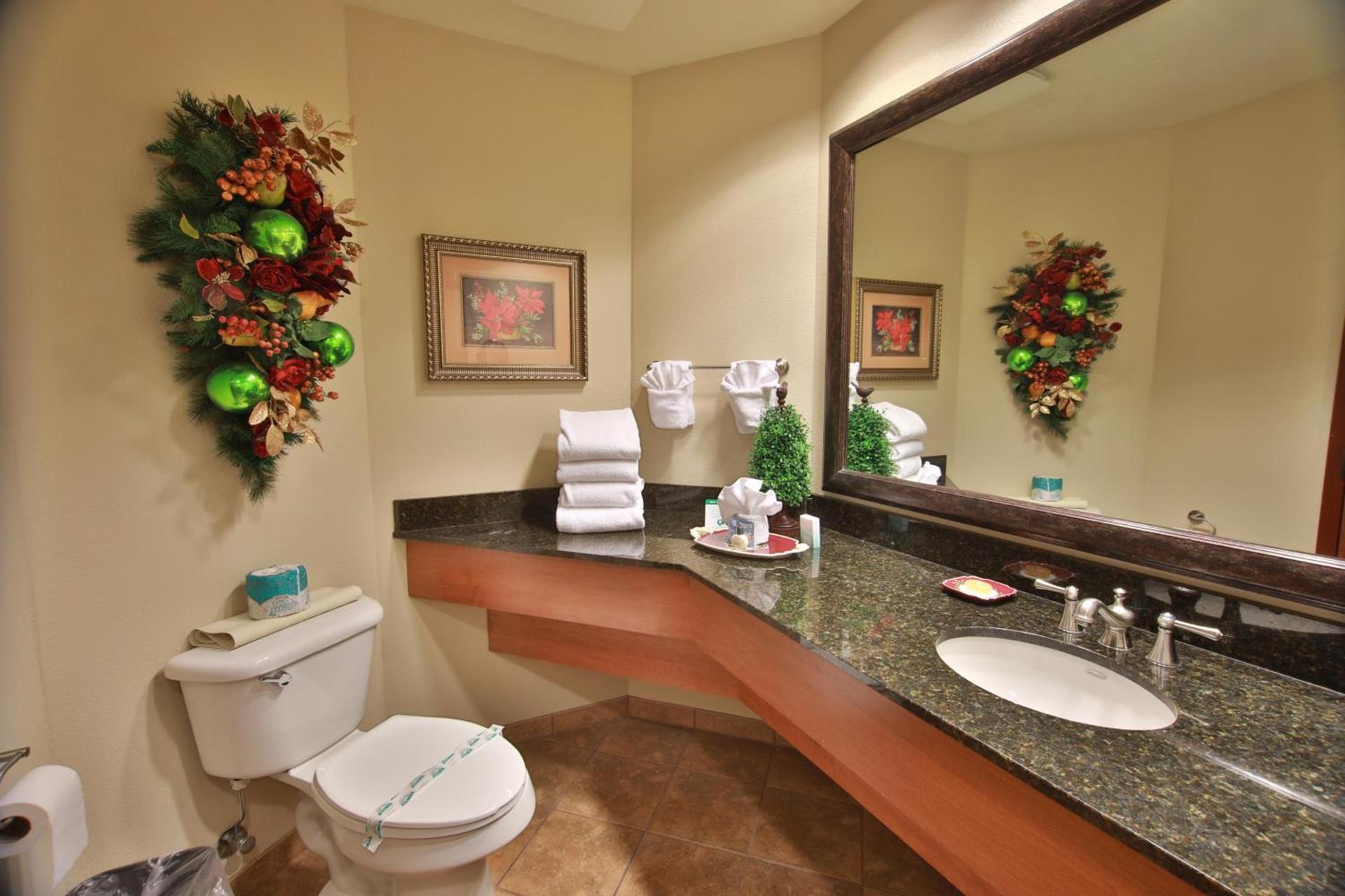 The Inn at Christmas Place photo 7