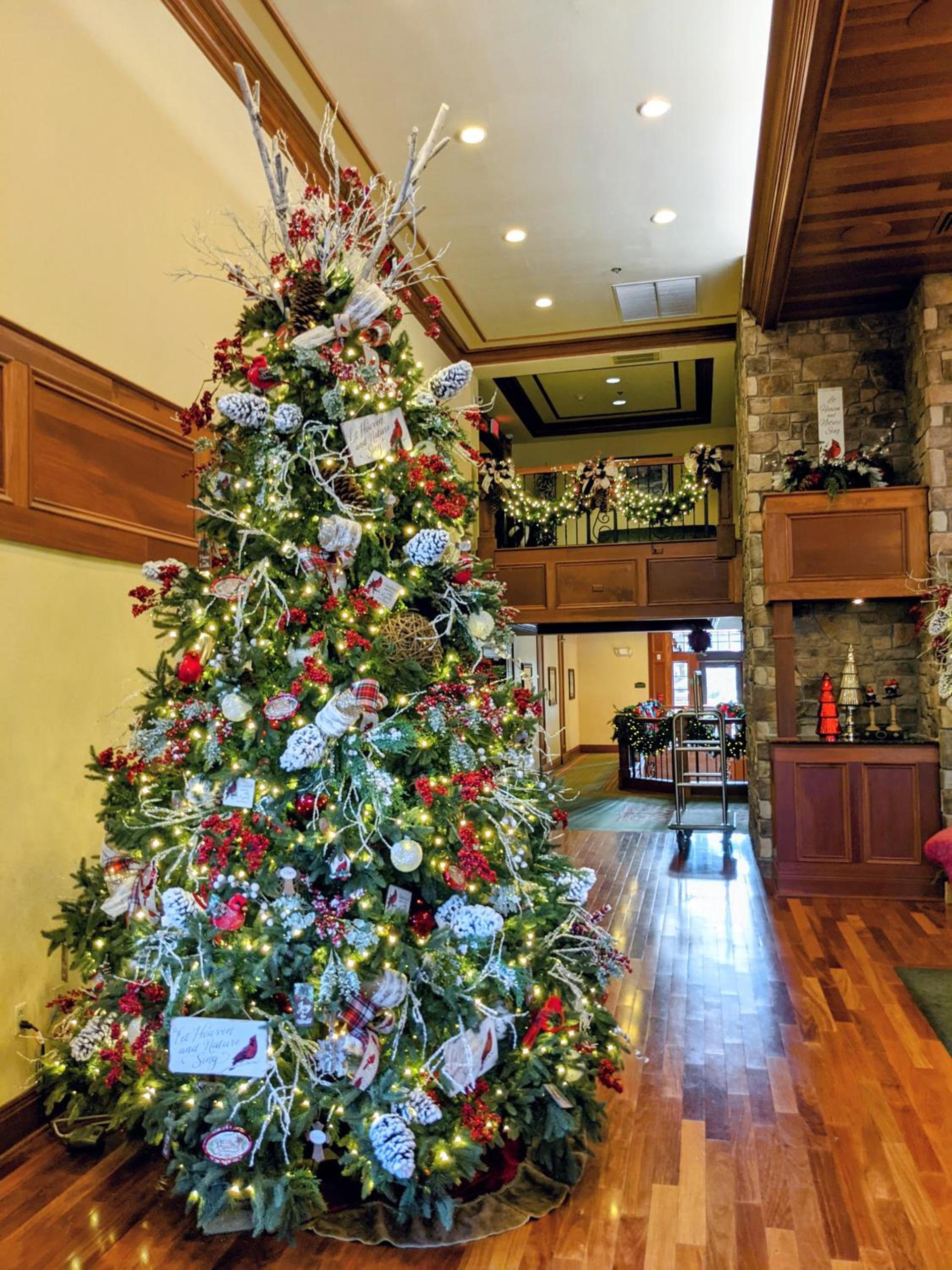 The Inn at Christmas Place photo 22
