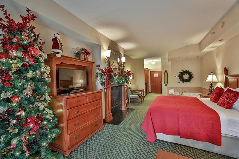 The Inn at Christmas Place photo 26