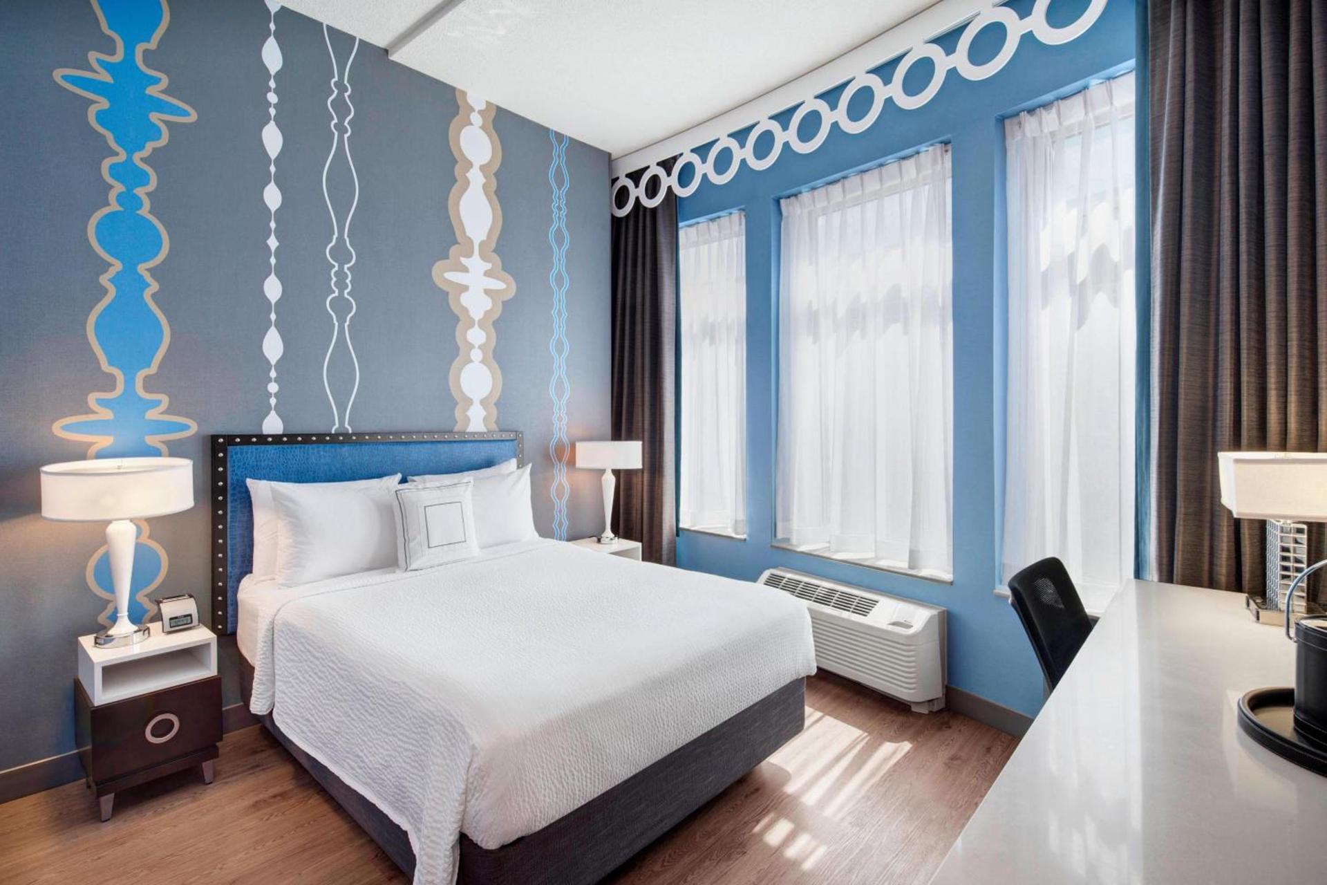 Fairfield Inn and Suites Chicago Downtown/ Magnificent Mile photo 6