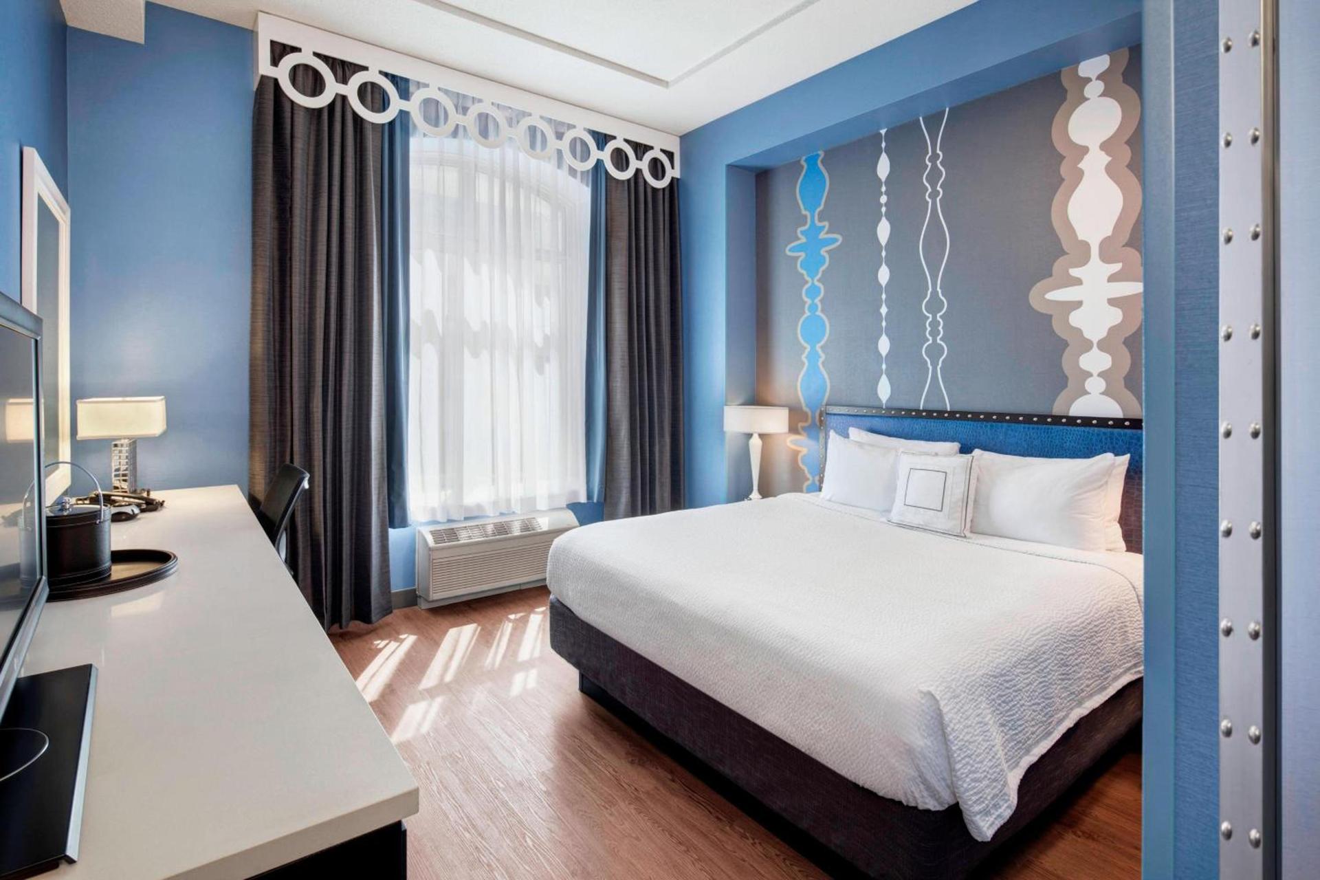 Fairfield Inn and Suites Chicago Downtown/ Magnificent Mile photo 7