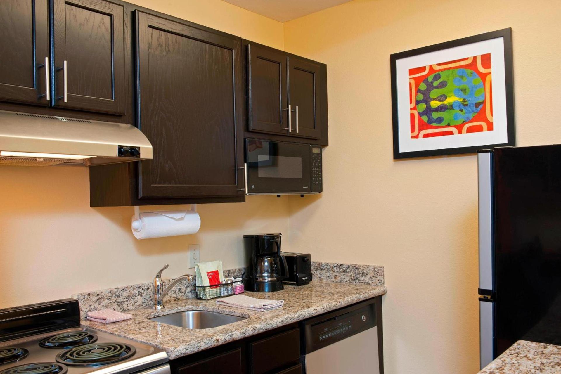 MainStay Suites Bloomington near University photo 15