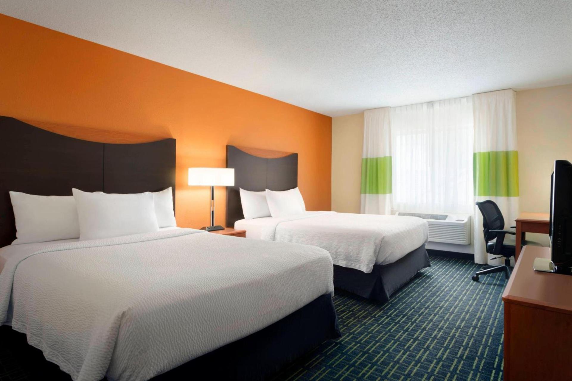 Fairfield Inn & Suites by Marriott Champaign photo 7