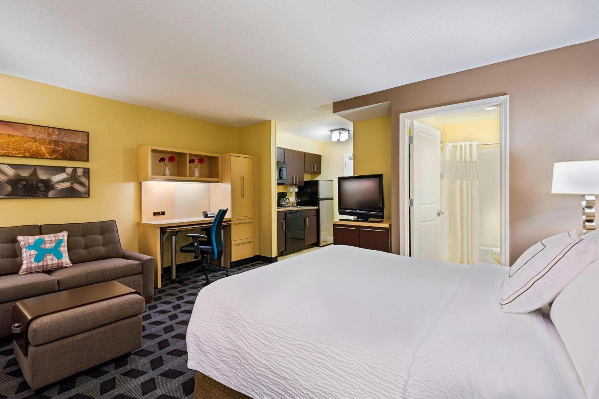 TownePlace Suites Pensacola photo 19