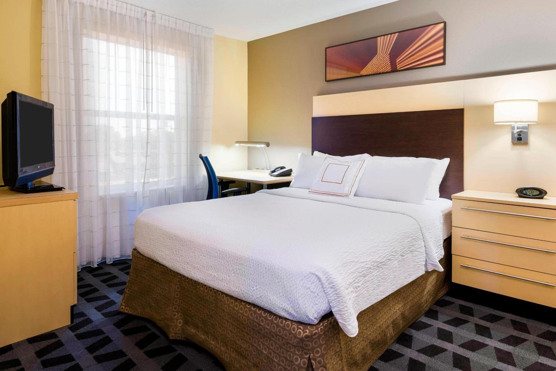 TownePlace Suites Pensacola photo 9
