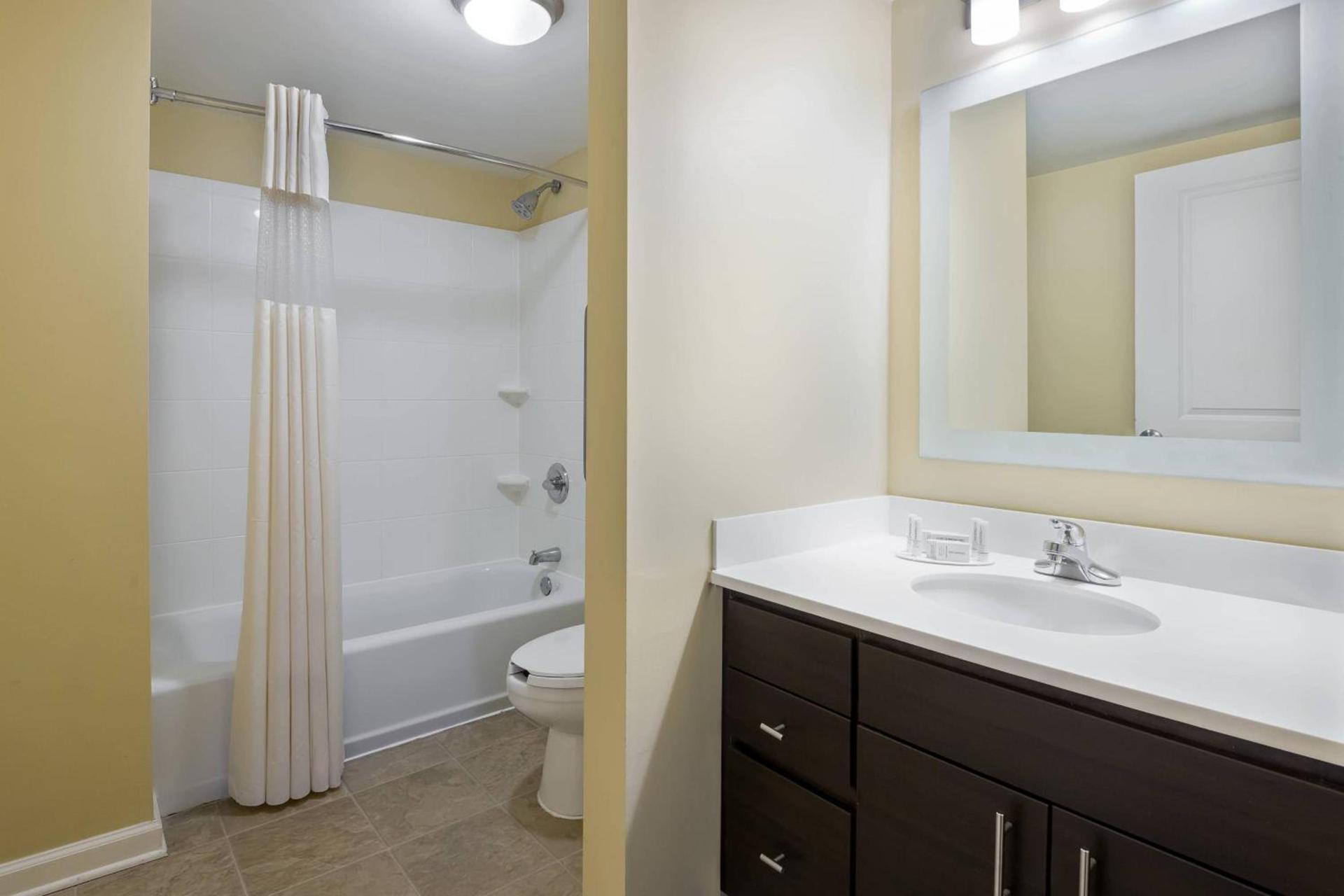 TownePlace Suites Pensacola photo 11