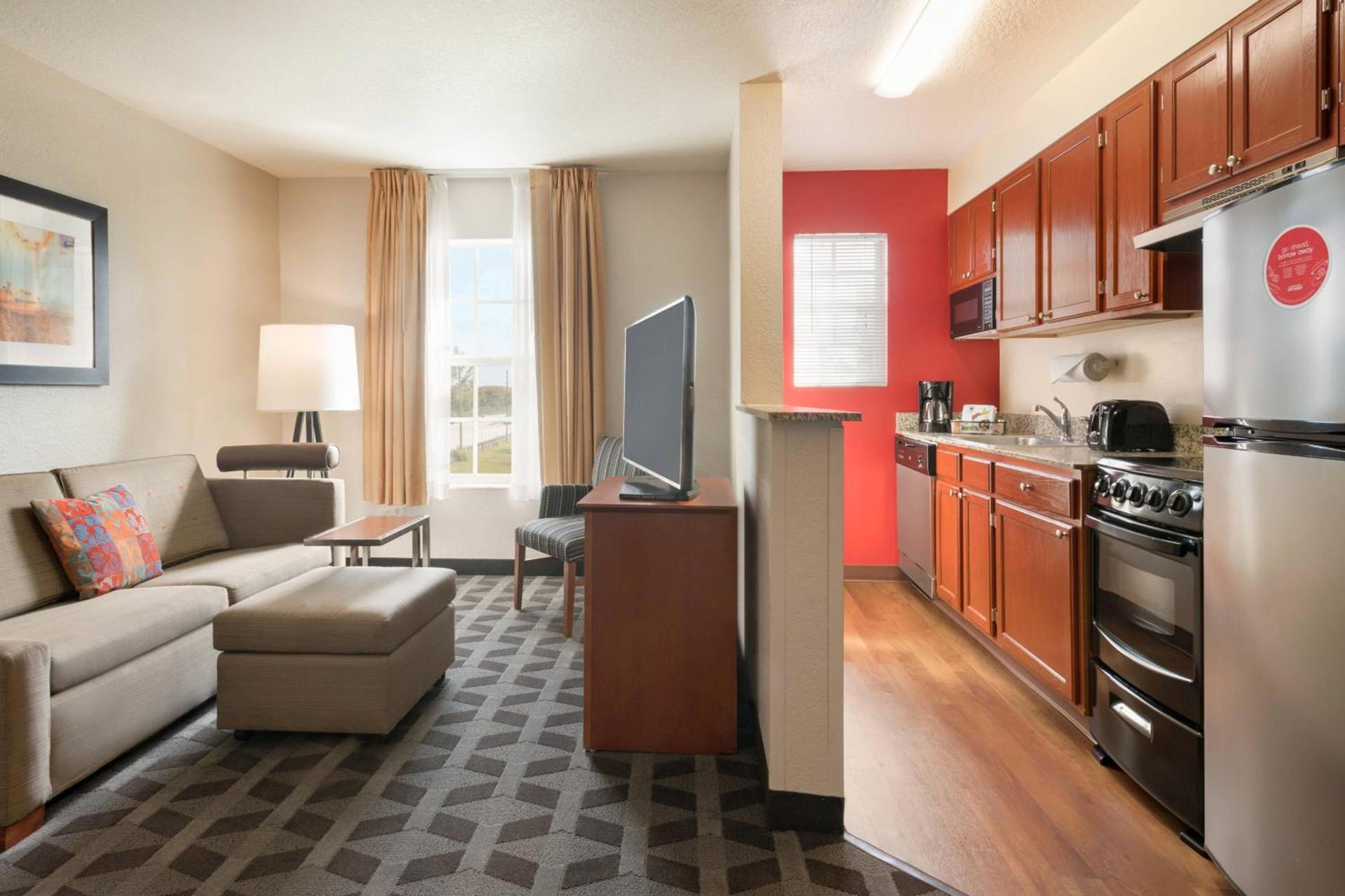 TownePlace Suites Fort Lauderdale West photo 14