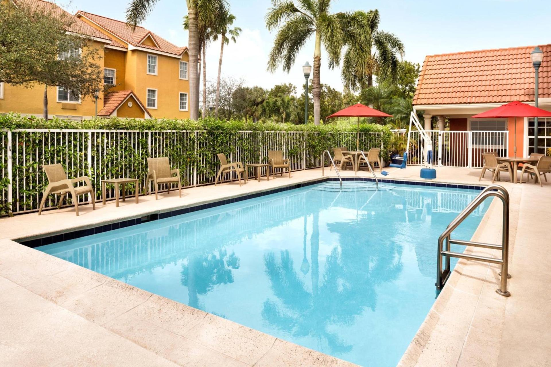 TownePlace Suites Fort Lauderdale West photo 2