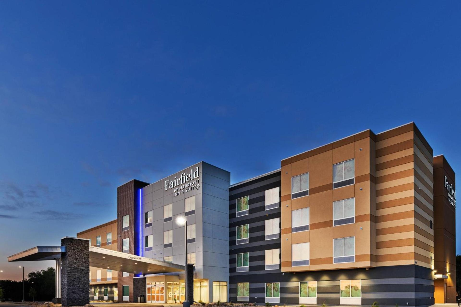 Fairfield by Marriott Inn & Suites Aberdeen, SD photo 2