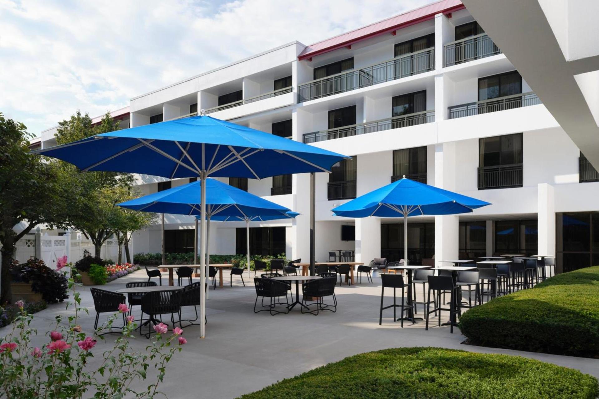 Marriott Park Ridge photo 9