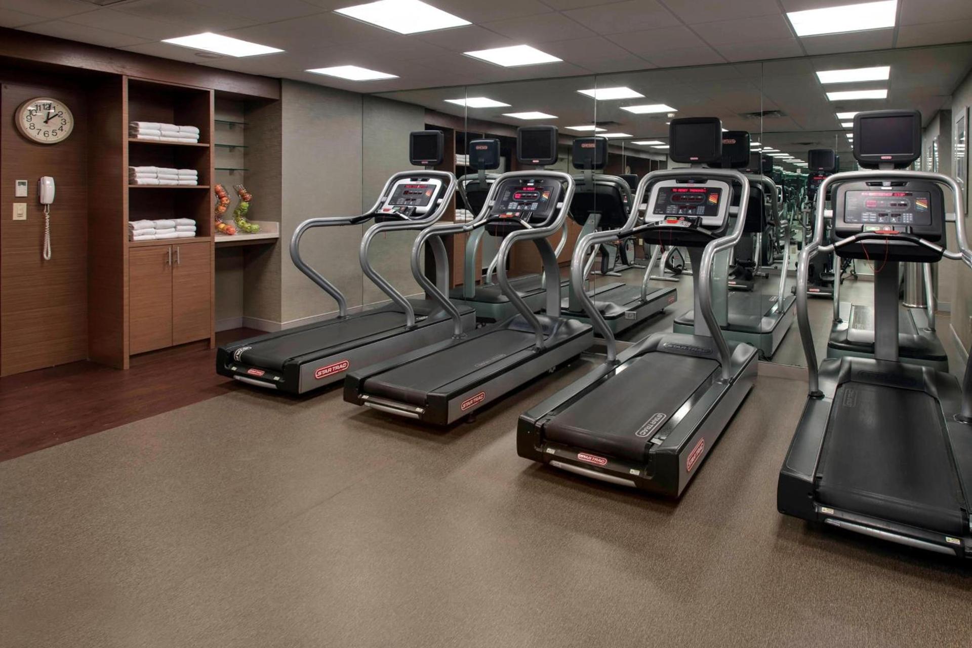 Marriott Park Ridge photo 40