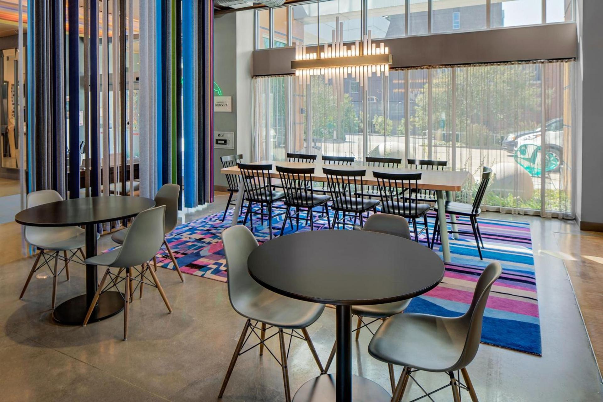 Aloft by Marriott Chapel Hill photo 16
